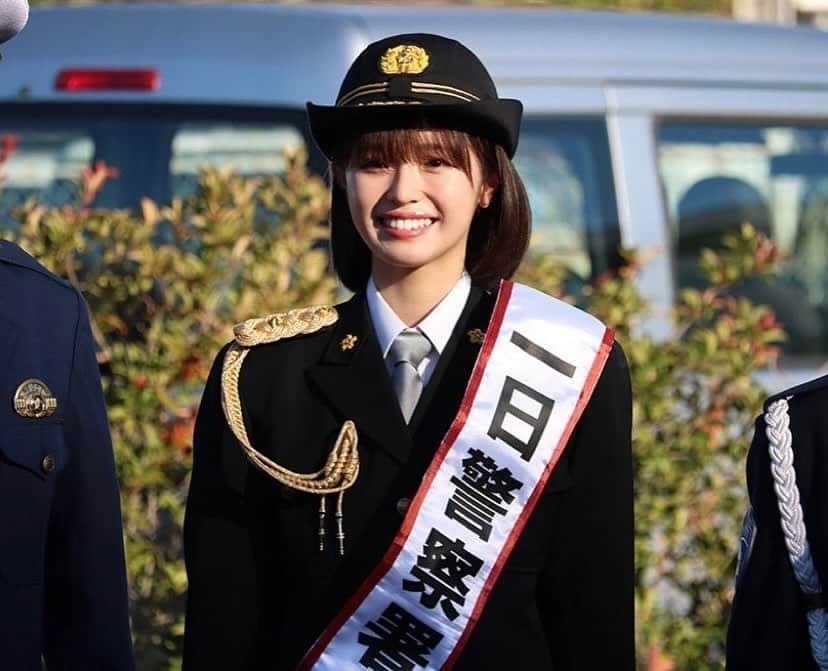 豊嶋花さんのインスタグラム写真 - (豊嶋花Instagram)「・ 本日、越谷警察署の一日警察署長を務めさせて頂きました！👮🏻  たくさん貴重な経験をさせていただきました。 ご協力頂いた警察官及び関係者の皆様、本当にありがとうございました！ そして、お忙しい中越谷レイクタウンに駆けつけてくださった方々も、ありがとうございました。  今日のイベントをご覧いただいた皆様に、特殊詐欺や交通事故の危険性や防犯の重要性が、届いていることを心から願います。そして私も自分自身や家族、大切な人たちを守れるように改めて普段から気を引き締めようと思いました！」11月19日 23時05分 - hanatoyoshima_official