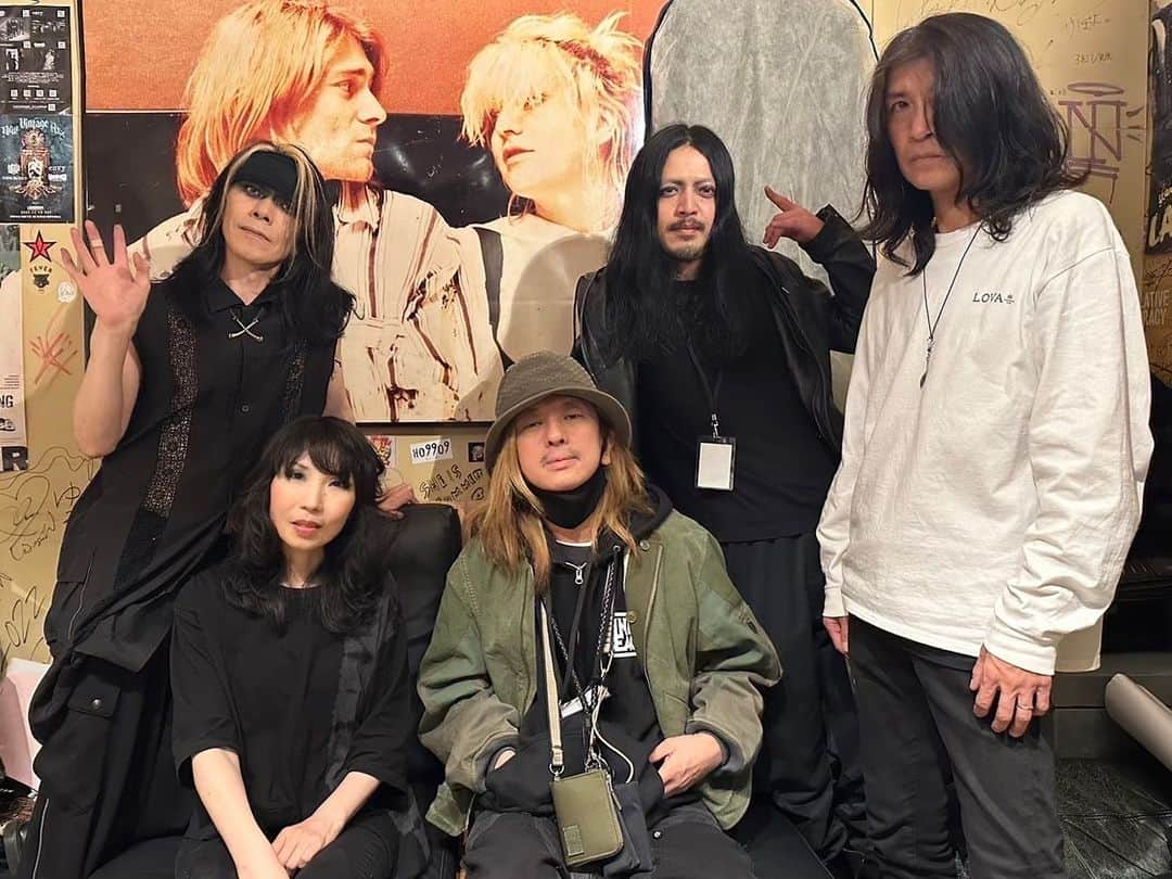 BORISのインスタグラム：「with KIYOHARU-san @kiyoharu_official   来年3月一緒にオーストラリアツアーに向かいます！  BORIS “Heavy Rock Breakfast” -extra- AUS Tour 2024 6th-12th march Special Act with "KIYOHARU 清春"  Ticket info & More details linked in Highlight “AUS2024”」