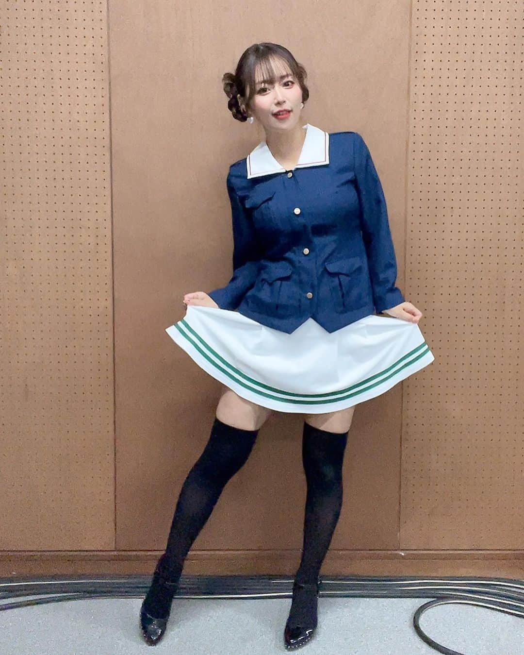 井口裕香さんのインスタグラム写真 - (井口裕香Instagram)「🤍🤍🤍 2023/11/19 ガルパンあんこう祭2023 第１部ヘアメイク🤍 ↪︎ @nozaking42 ♡ ♡ ♡   #謎の踊り #ﾄﾞｽﾄﾞｽﾄﾞｽﾄﾞｽ #毎回やります」11月19日 23時44分 - ooo31_iguchiyuka_31ooo