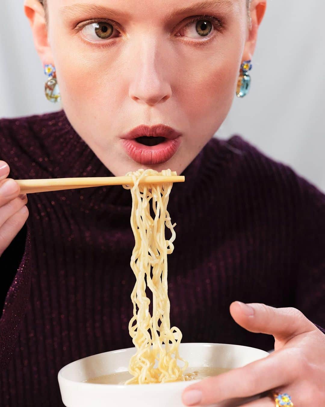 レネレイドのインスタグラム：「Serene Ripple collection offers you one-way ticket to Japan 🍜」