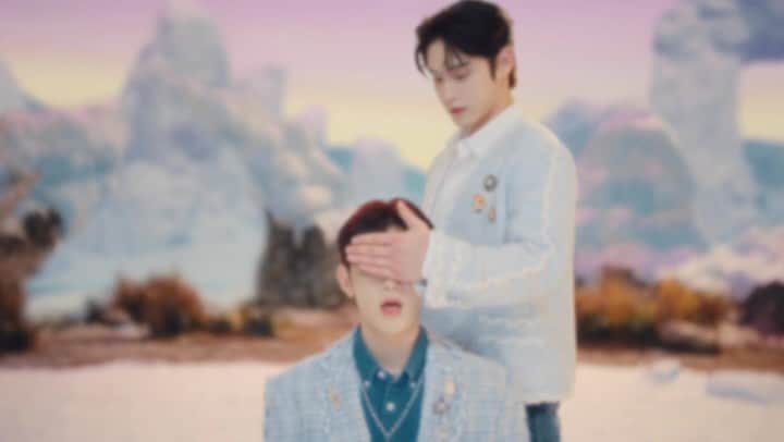 ZEROBASEONEのインスタグラム：「ZEROBASEONE (제로베이스원) ’MELTING POINT‘ MV  #ZEROBASEONE #ZB1 #제로베이스원 #MELTINGPOINT」