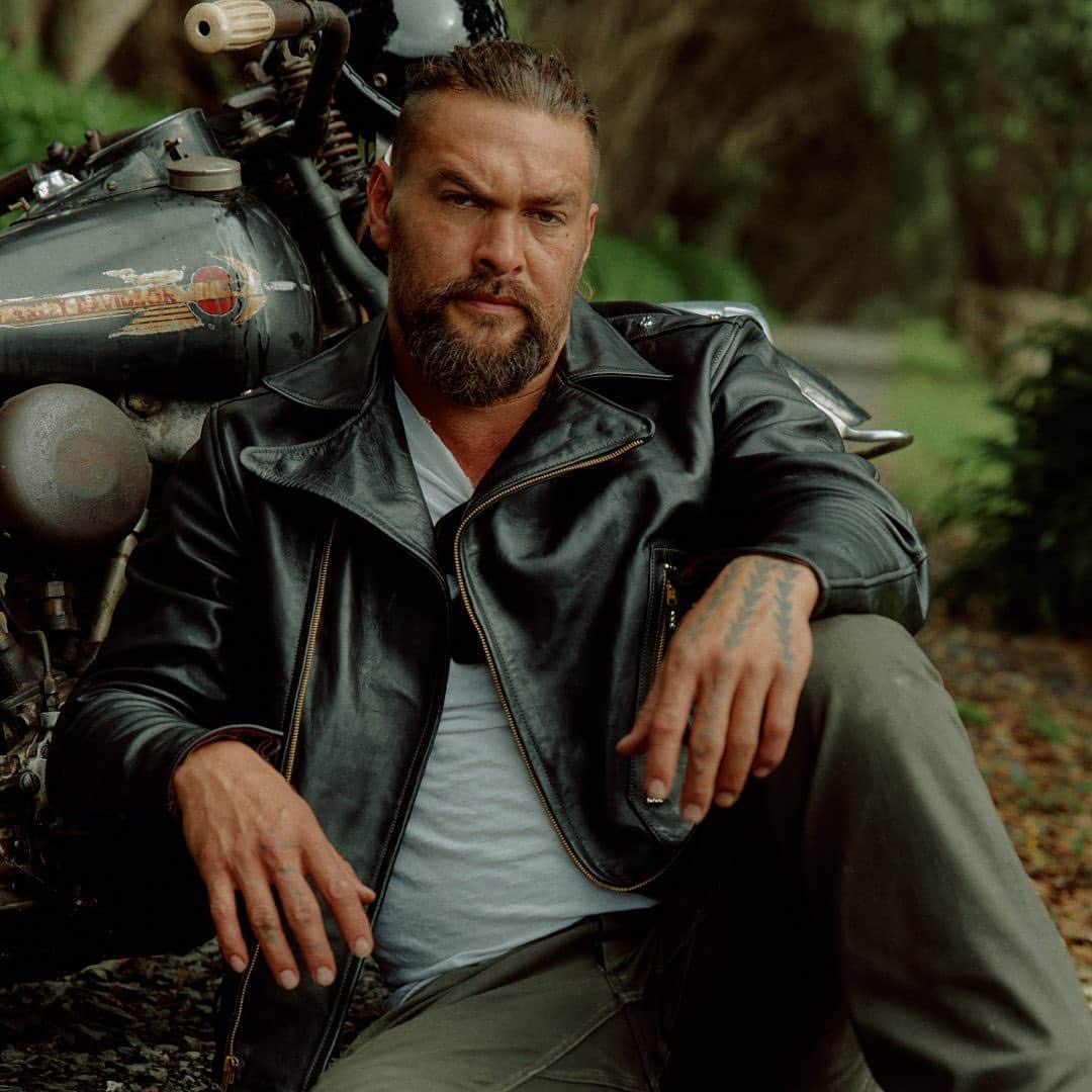 のインスタグラム：「This handmade reproduction of the 1940s Cycle Champ jacket is the only jacket you will ever need. The classic D-pocket design has stood the test of time on and off the bike, and is now faithfully reborn in collaboration with On The Roam and The Real McCoy’s. Available exclusively from H-D Collections. ​  Shop now at link in bio.​  📸 @stockezy​  #hdcollections #ontheroam #realmccoys #harleydavidson​」