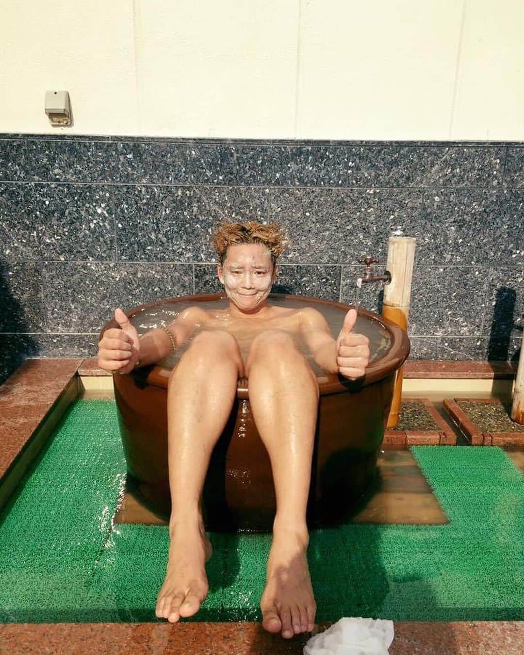 楽しんごさんのインスタグラム写真 - (楽しんごInstagram)「朝風呂幸せ♨️更に餃子🥟」11月20日 6時59分 - tanoshingo.official