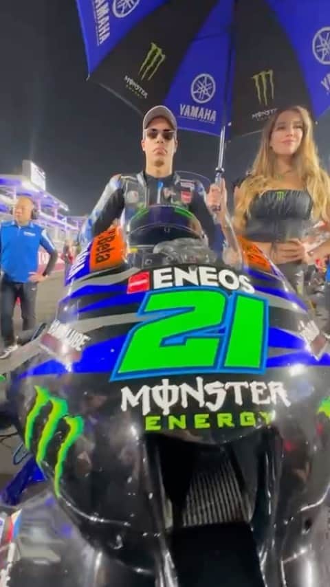 のインスタグラム：「Let’s go racing under the floodlights ✨   #MonsterYamaha | #MotoGP | #QatarGP」