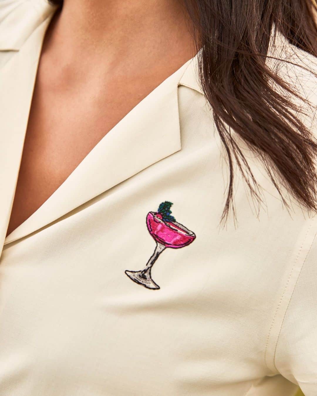 トミー バハマさんのインスタグラム写真 - (トミー バハマInstagram)「Holiday-Exclusive Shirts? *Toucan* play at that game! Get yours before the last one takes flight.」11月20日 2時01分 - tbahama