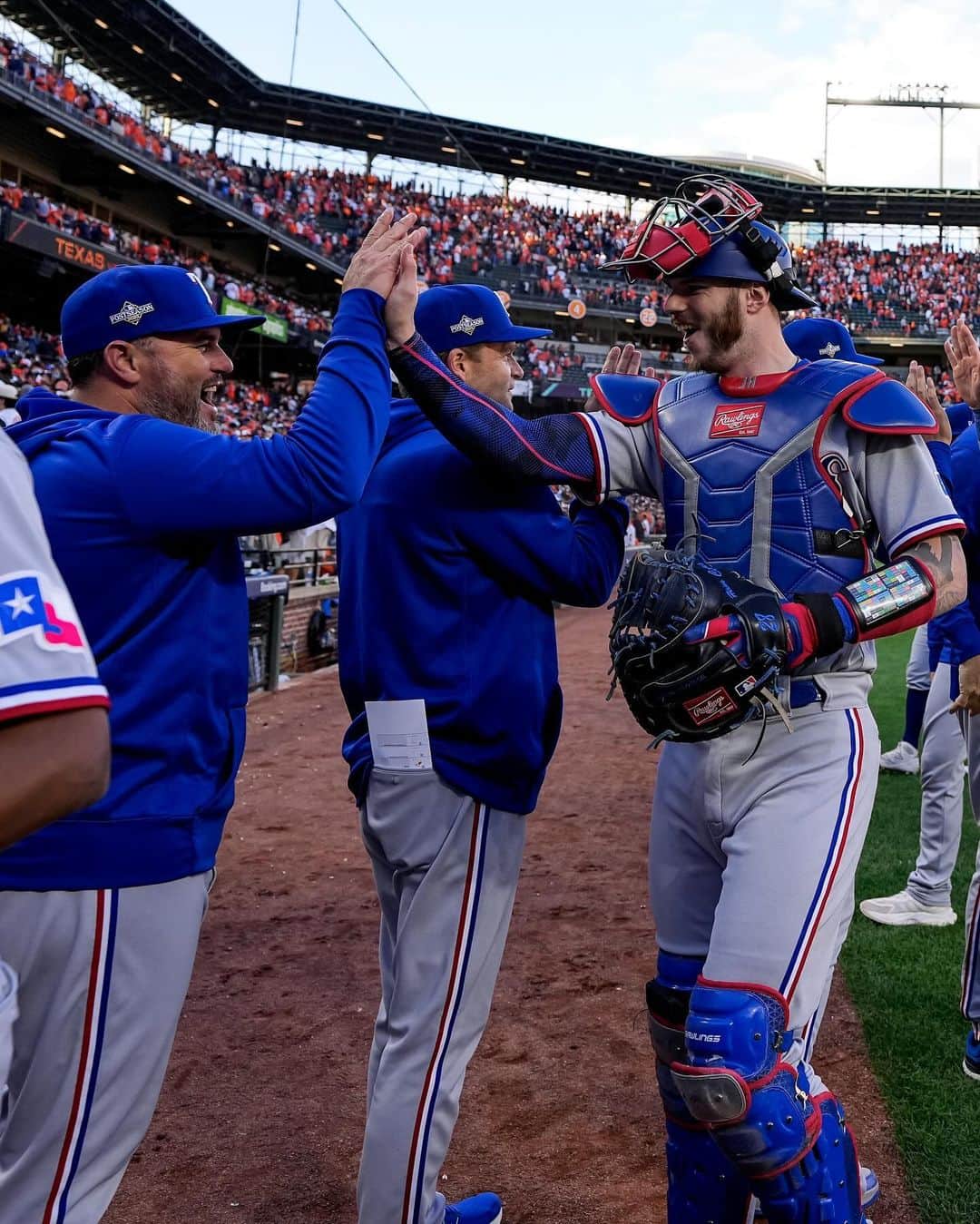 テキサス・レンジャーズのインスタグラム：「No one we would rather have behind the dish.」