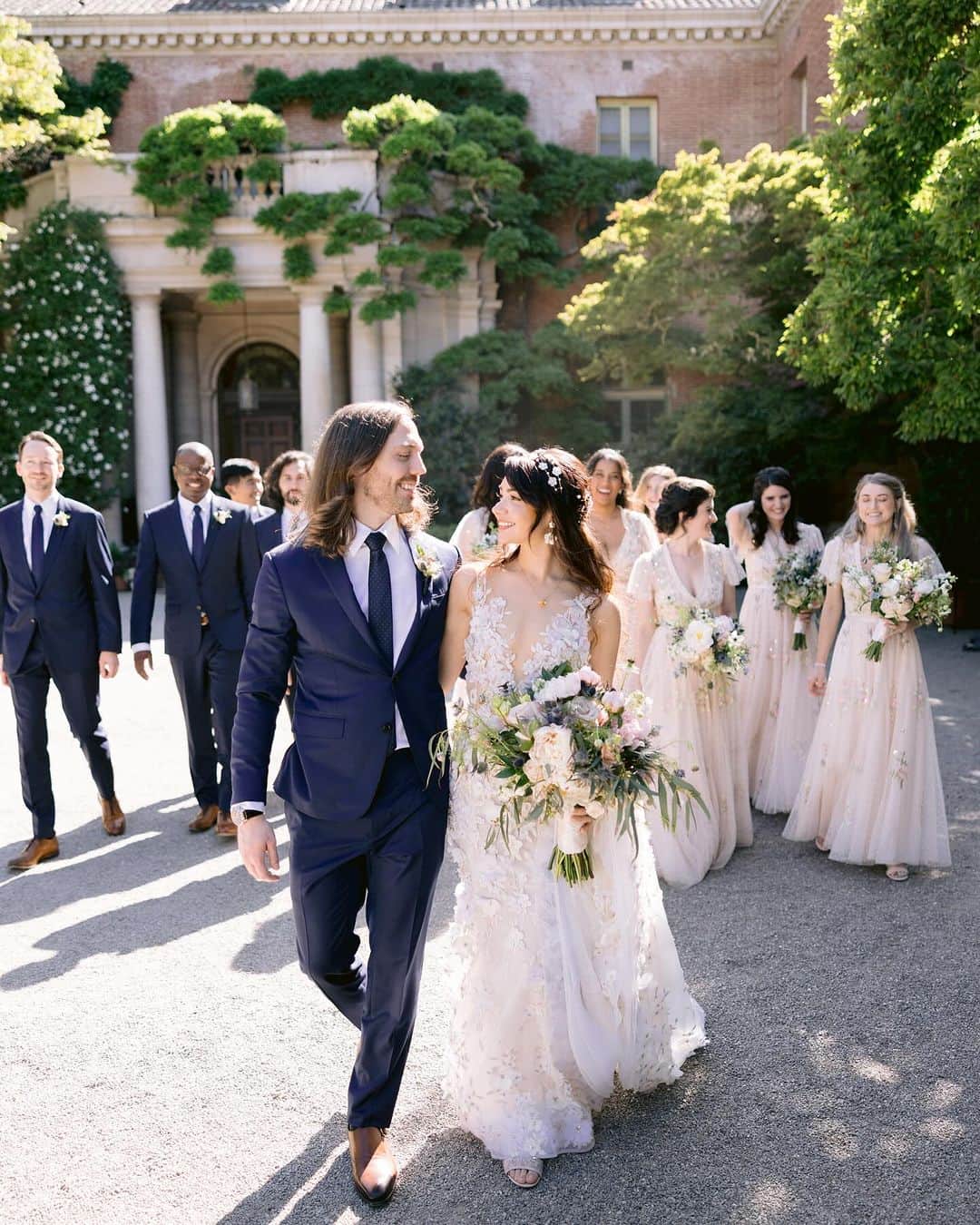 Ceci Johnsonのインスタグラム：「POV when @_filoli is transformed into the most whimsical fairytale #gardenwedding!!! . Design + Planning: @coledrakeevents  . Production + Florals: @flowersbyedgar  . 📸: @larissaclevelandphoto  . Stationery: @cecinewyork  . Wardrobe concierge: @theweddingdetailor  . Catering: @paulaleduc  . DJ: @djbrianbofficial  . Makeup: @carriealdous  . Venue: #filoli  . #filoliwedding #filoligardens #filoliweddingphotographer #filoliweddingplanner #filoliflorist」