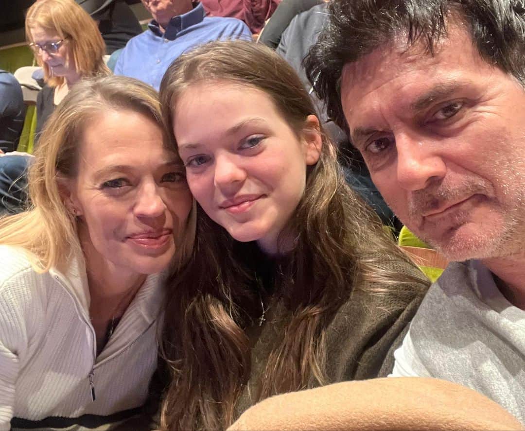 ジェリー・ライアンのインスタグラム：「My Pea and I enjoyed the show so much last week we had to go back and bring @chefeme with us. 😋 @alexedelman , you are a damn delight!  If you’re in LA, do yourself a favor and don’t miss this show! @justforusshow @ctgla」