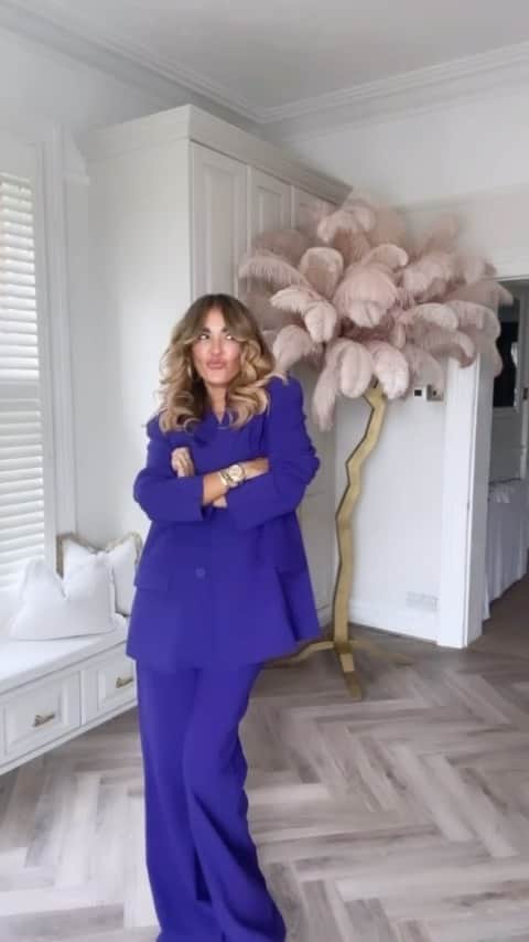 フレンチコネクションのインスタグラム：「You (and your wardrobe) need to know about this suit 💜💜 The beautiful @taramays25 wears our Whisper Double Breasted Blazer & Flare Trousers...」
