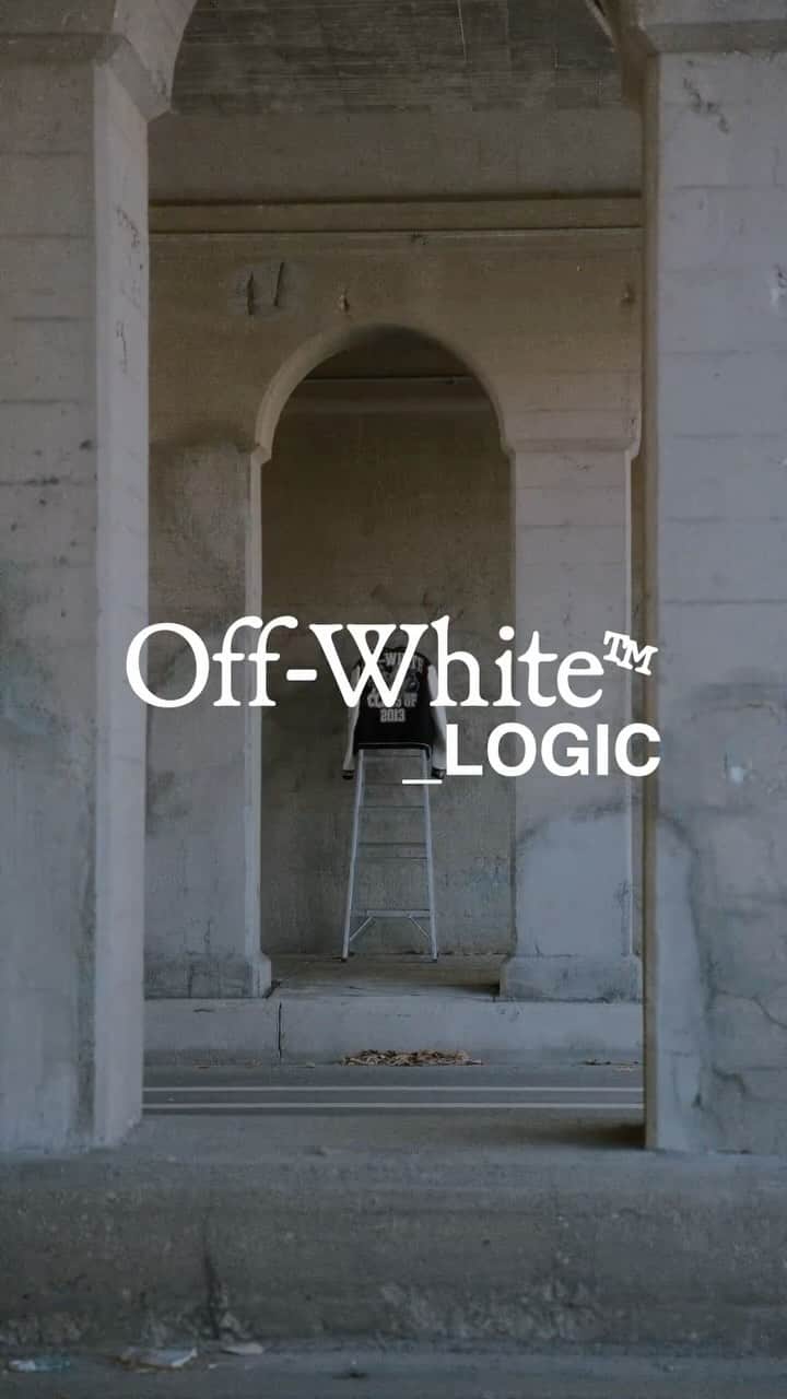 OFF-WHITE C/O VIRGIL ABLOHのインスタグラム：「Off-White™ _LOGIC  showcased on the streets of Chicago that nurtured Virgil Abloh and his thoughtful philosophies.  ~ coming soon  cc @highsnobiety」
