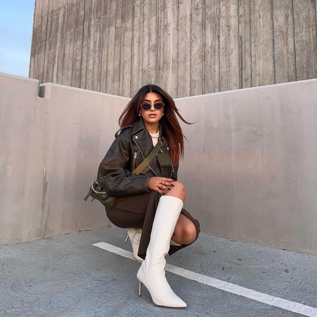 ALDO shoesのインスタグラム：「This fit lives rent free in our heads 😍 #ALDOCrew stunner @melsi.dip is slaying in comfort thanks to our #ALDOPillowWalk technology. Tap to add Laroche to cart! #AldoAmbassador」