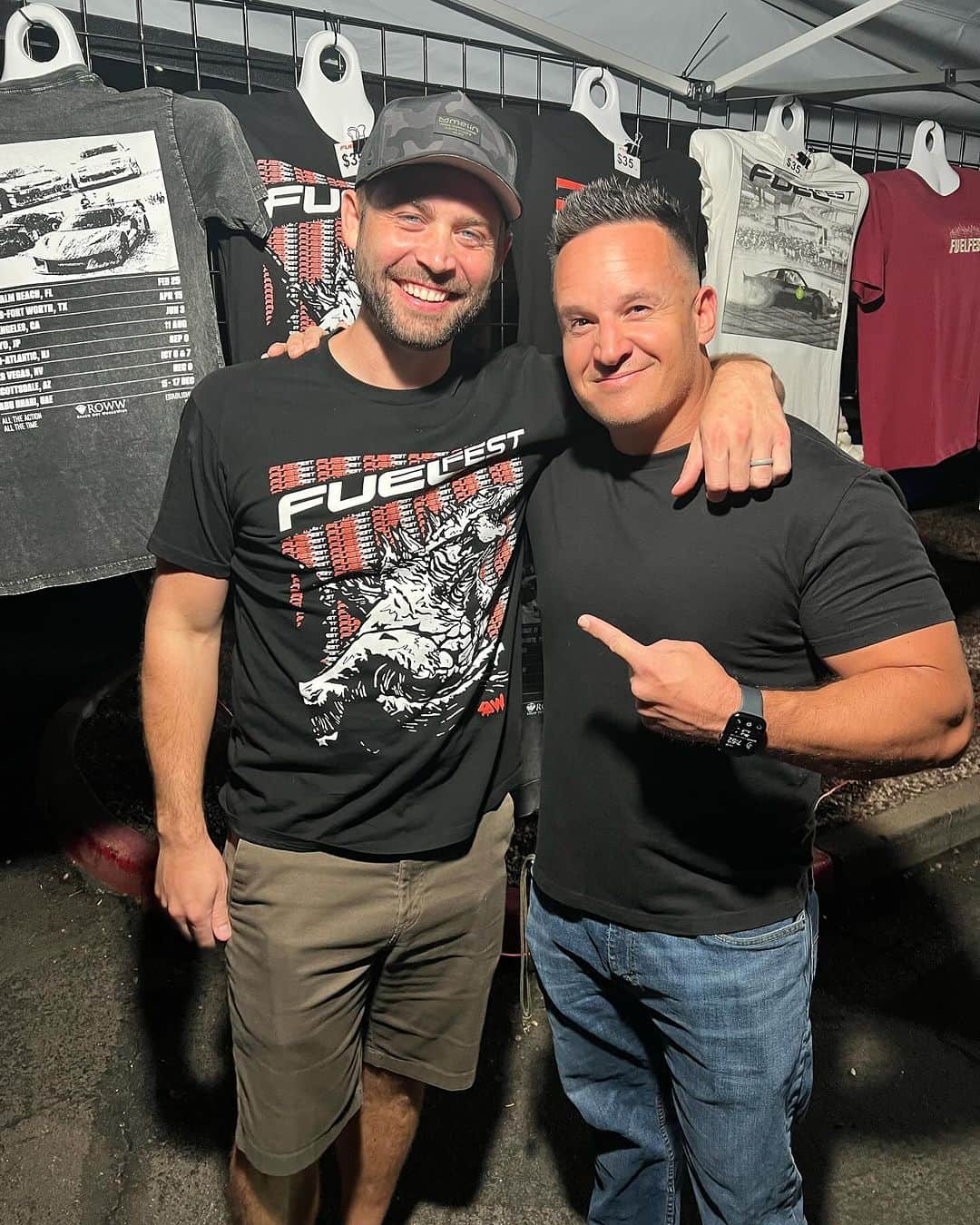 コーディー・ウォーカーさんのインスタグラム写真 - (コーディー・ウォーカーInstagram)「Thanks to all who came out to support the @reachoutww @fuelfest “Park and Chill” to raise toys for @gilbertpolice Blue Line of Love Toy drive. I posted about it only 5 days before and  wasn’t sure what the turn out would be 🤷‍♂️…. But you all showed up and we took over the entire parking lot!!! Blown away, thanks for the support 👊👊👊 ❤️」11月20日 3時29分 - codybwalker