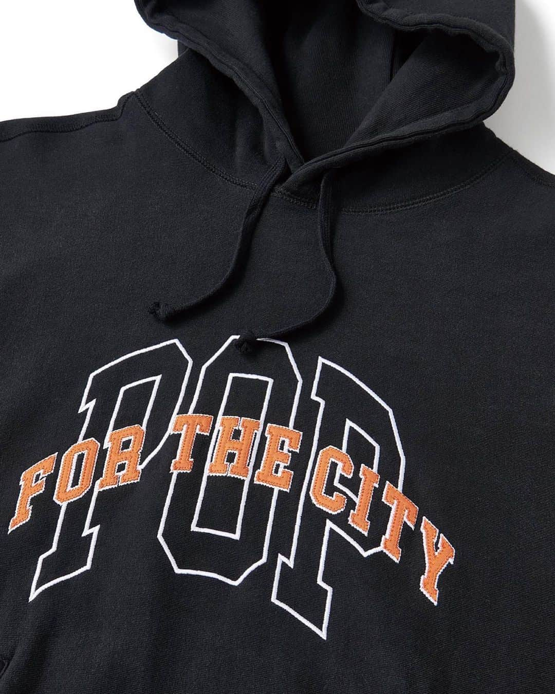 エフティーシーさんのインスタグラム写真 - (エフティーシーInstagram)「FTC X @poptradingcompany College Pullover Hooded Sweatshirt & BB Logo Crewneck Sweatshirt Available Online Now — Also Available at @ftcsanfrancisco, @ftcjp, @ftcnewyork, Pop Amsterdam Shop, and Select Pop Retailers Globally 🌐 #poptradingcompany #ftc #forthecity #ftcskateboarding #ftcsanfrancisco #ftcjp #ftctokyo #ftcnagoya #ftcosaka #ftcnewyork」11月20日 3時52分 - ftc_skateboarding