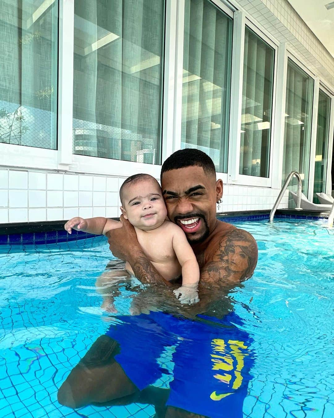 マウコム・フィリペ・シウヴァ・デ・オリヴェイラのインスタグラム：「Colecionando momentos com o meu amorzão 💙👶🏽  TE AMO FILHO 🫶🏾🙌🏾🙏🏾」