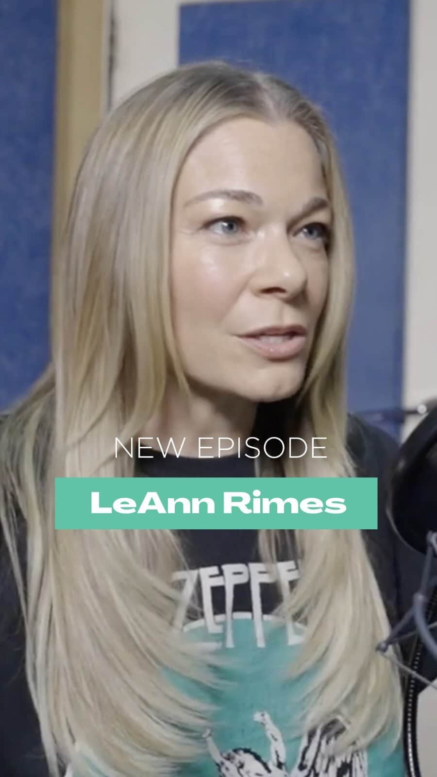 ファーン・コットンのインスタグラム：「Do you know how to set boundaries without feeling like a mean-spirited person? Singer songwriter LeAnn Rimes has learnt to give herself permission to politely say no.   In this chat, Fearne and LeAnn share their experiences of learning to find fun when life had been so business-oriented for both of them from such a young age. They also compare notes on step-parenting, and talk about how children can trigger important revelations about your own insecurities. Plus, they chat about the concept of wellness, and why we need to be careful not to just let it become another stick to beat ourselves with...  Available to listen now wherever you get your podcasts or watch in full on YouTube ✨ LeAnn will be preforming at the O2 Arena in London on the 8th May 2024.」