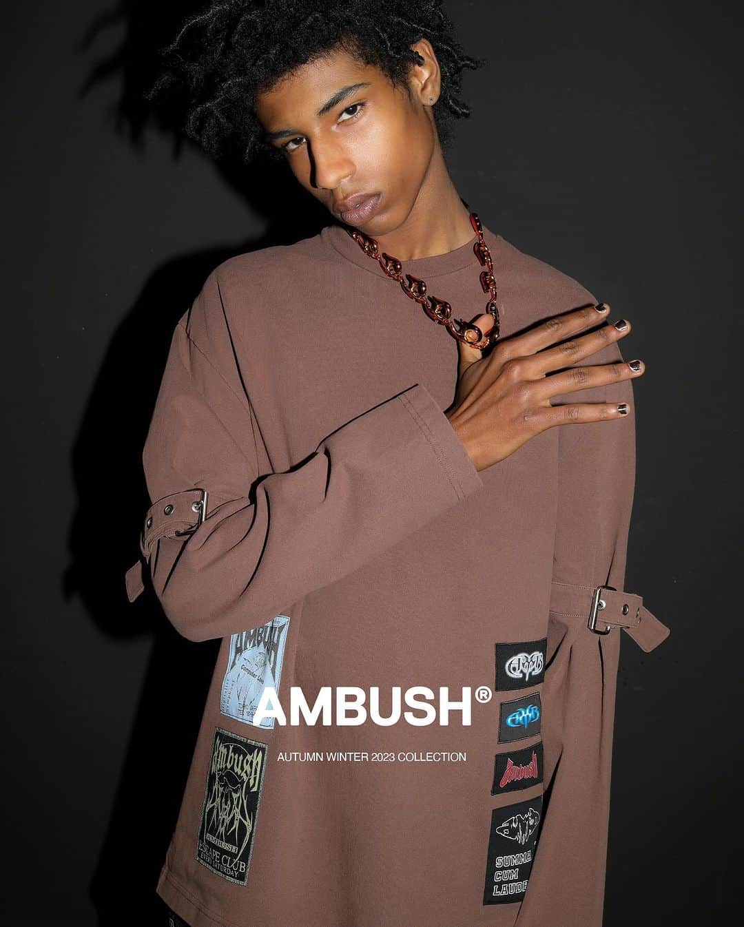 AMBUSHのインスタグラム：「The patch’s punk and music influence reemerges in #AMBUSH AW23 COLLECTION with new jersey basics. Now available at our WEBSHOP and WORKSHOP」