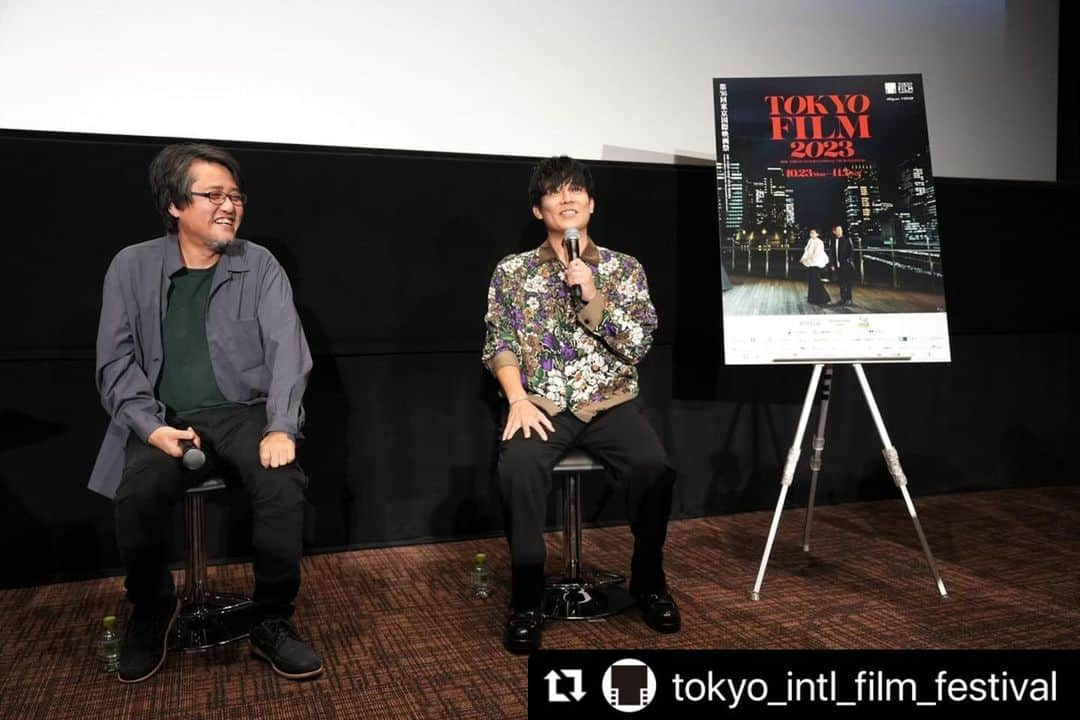 小出恵介さんのインスタグラム写真 - (小出恵介Instagram)「Twilight Cinema Blues   Now on Amazon and U-next🧨  #Repost @tokyo_intl_film_festival with @use.repost ・・・ #TIFFJP イベントフォト📸  Q&A 『銀平町シネマブルース』  城定秀夫（監督） 小出恵介（俳優）  ————————————————  Q&A "Twilight Cinema Blues"  Jojo Hideo (Director) Koide Keisuke (Actor)  #TIFFJP #TIFF2023 #東京国際映画祭 #東京国際映画祭2023 🗼」11月20日 15時12分 - kaykoide