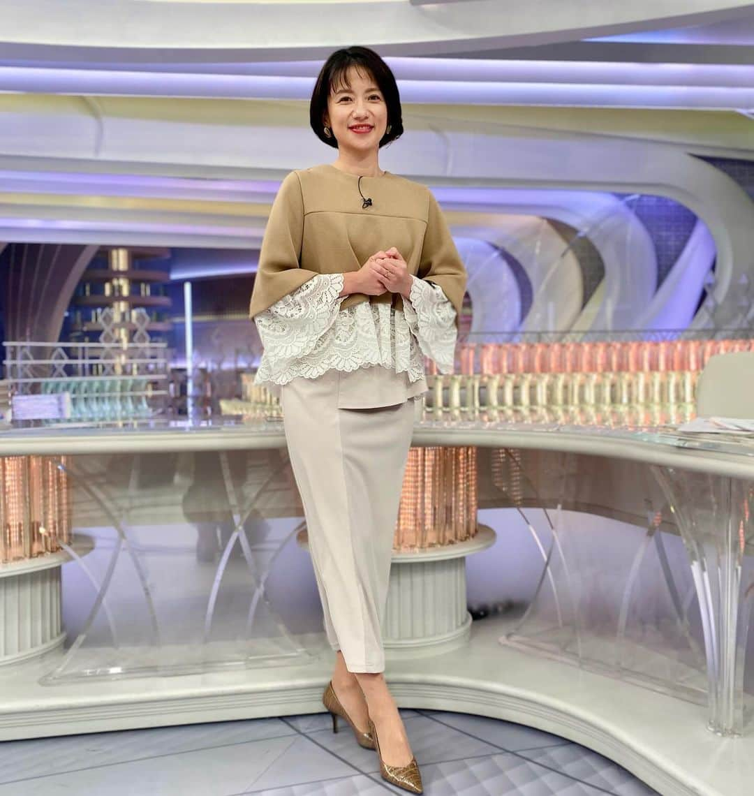 フジテレビ「プライムニュース イブニング」さんのインスタグラム写真 - (フジテレビ「プライムニュース イブニング」Instagram)「#イット ！は 15時45分スタートです   ●外国人観光客が“ #走り屋 聖地”集結 ●“ #ゴミ散乱地帯 ”で違反者直撃！ ●#東京五輪 招致で #機密費 ？発言波紋 ●年金を受け取りながら働く #シニアの仕事！ お笑い芸人の76歳女性から、92歳と86歳夫婦の人気町中華まで！   #榎並大二郎 @enami_daijiro #宮司愛海 @manami_miyaji   #木村拓也 @takuya.kimura0801  #立石修 #梅津弥英子 @yaeko.umezu   #柳澤秀夫   #ガチャピン @gachapin_official #竹俣紅 @benitakemata_official   #東中健 @ken.higashinaka #フジテレビ #アナウンサー 公式HP：https://www.fujitv.co.jp/livenews_it/ FNNプライムオンライン：https://www.fnn.jp/」11月20日 15時27分 - livenews_it