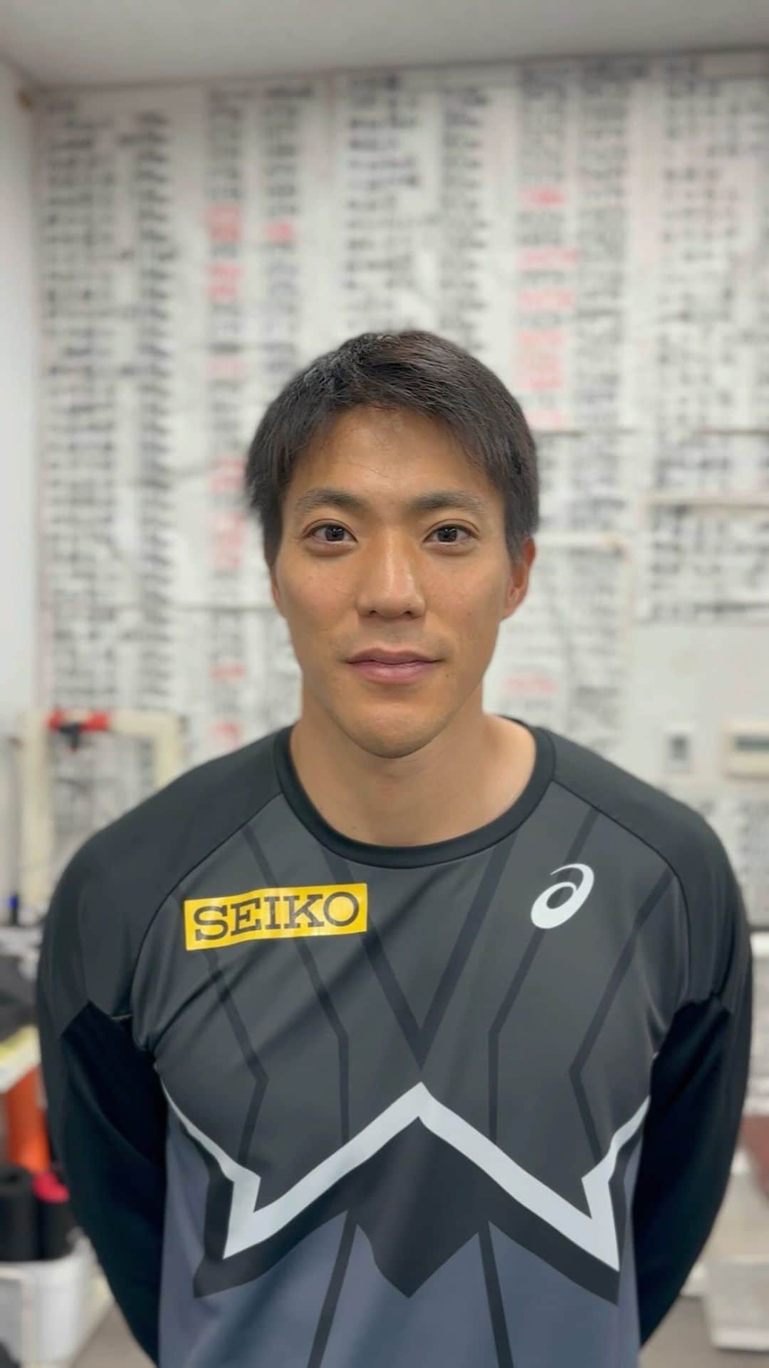 セイコースポーツのインスタグラム：「【 #山縣亮太 選手🏃‍♂️】 #TeamSeiko の山縣亮太選手より、シーズンを振り返ったメッセージムービーが届きました👀  今年も沢山のご声援をありがとうございました！✨  #山縣亮太 #セイコー #time #teamseiko #Seiko  #陸上 #photooftheday #picoftheday #sports #athletic #run #running #100m #dash #スポーツ #短距離 #training #トレーニング #アスリート #athlete #trackandfield #sprinter #sprinters #スプリンター」