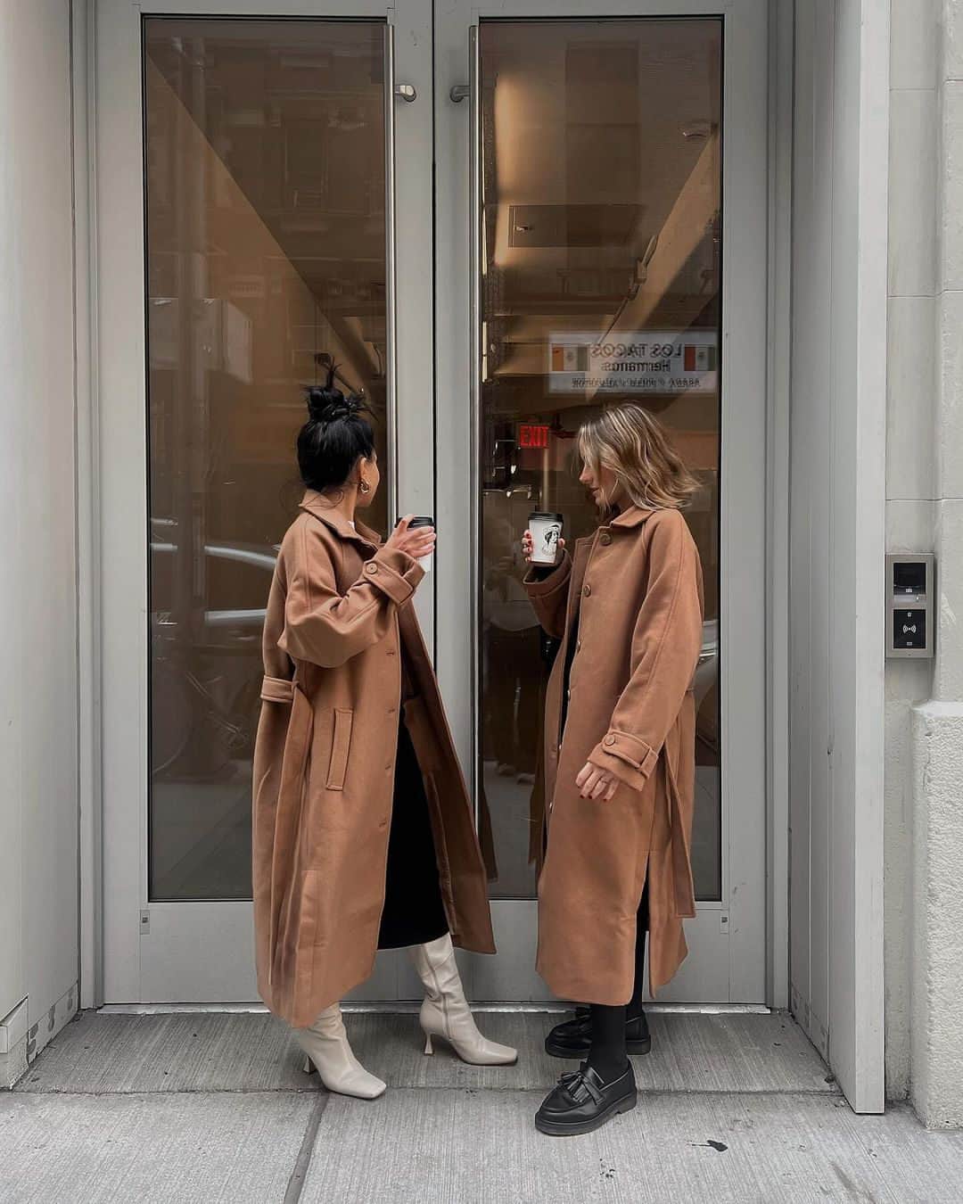 フレンチコネクションのインスタグラム：「POV: you show up to work matching with your office bestie 🤎 (📸: @frenchconnectionus)」