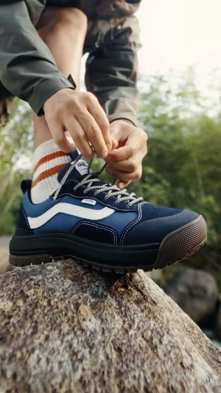 Vans Philippinesのインスタグラム：「Made for the elements, made for adventure.  Get geared up for wherever your next trip takes you with Vans UltraRange Exo Warm Weather MTE-1 🌧️☀️. Take a closer look at our select Vans stores.  #vansphilippines」