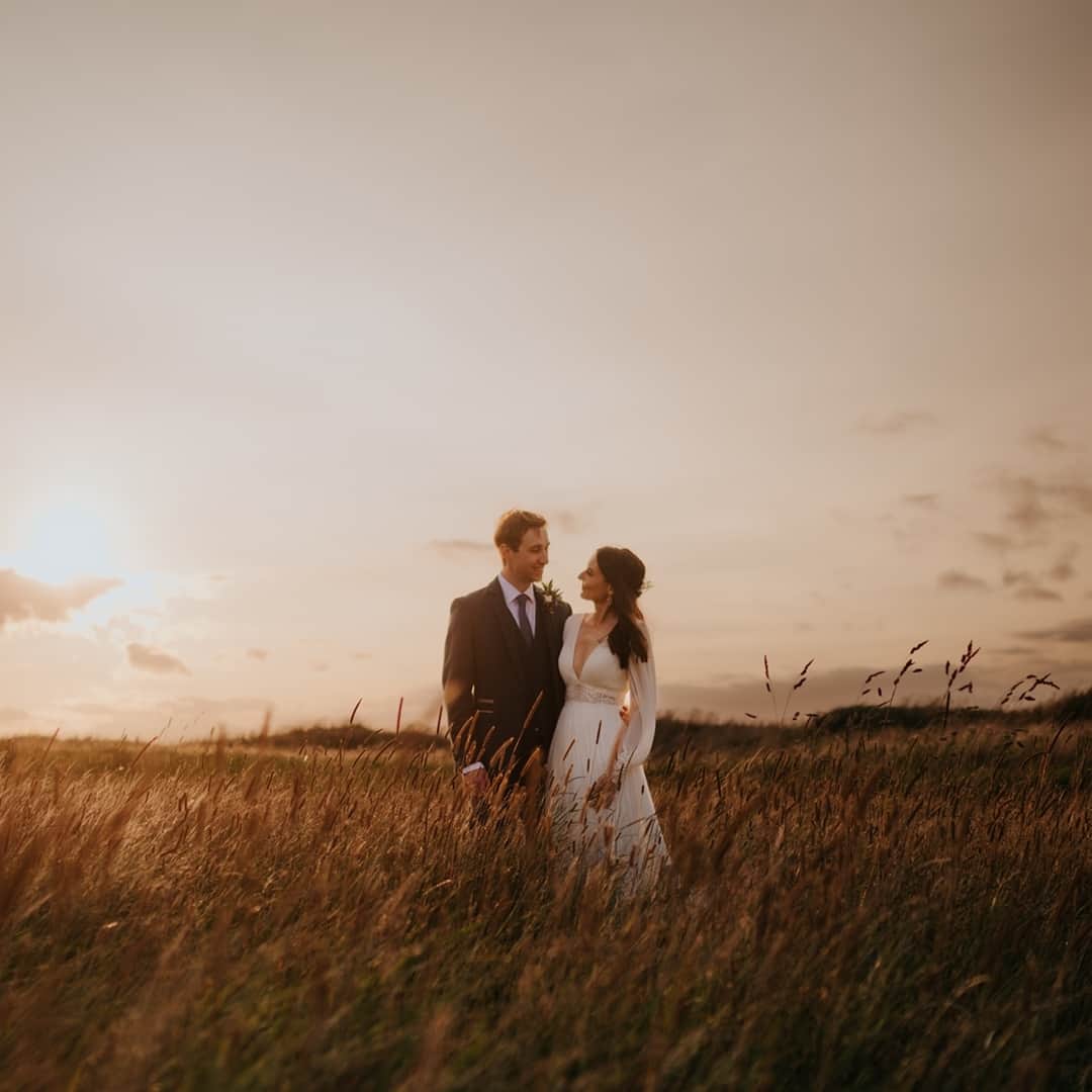 キャサリンディーンさんのインスタグラム写真 - (キャサリンディーンInstagram)「Celebrating Love 🥰⁣ Congratulations to our newlyweds Moire and David. This stunning looks a vision in our Angelina Gown! Thank you for choosing CD on your special day ❤️  @graememcinnesphotography #catherinedeane #cdloves #cdbride #cdrealbride」11月20日 16時00分 - catherine__deane