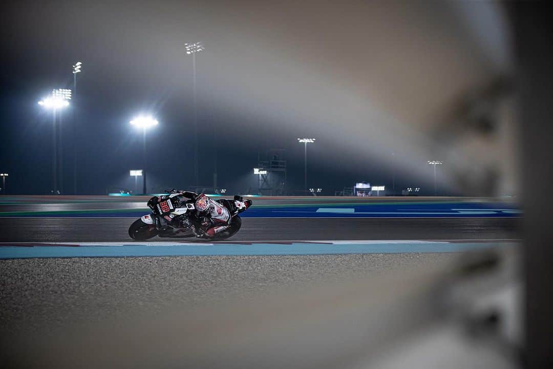 中上貴晶さんのインスタグラム写真 - (中上貴晶Instagram)「Not a good weekend for us 😓 We’ll prepare for the last GP of the season! I’ll go back to Spain 🇪🇸   #QatarGP #MotoGP #Breitling #SquadOnAMission #ブライトリング」11月20日 7時14分 - takanakagami