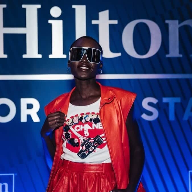 ルピタ・ニョンゴさんのインスタグラム写真 - (ルピタ・ニョンゴInstagram)「What happens in Vegas stays on the grid 🏎 @Hilton #HiltonPartner #HiltonForTheStay」11月20日 7時39分 - lupitanyongo