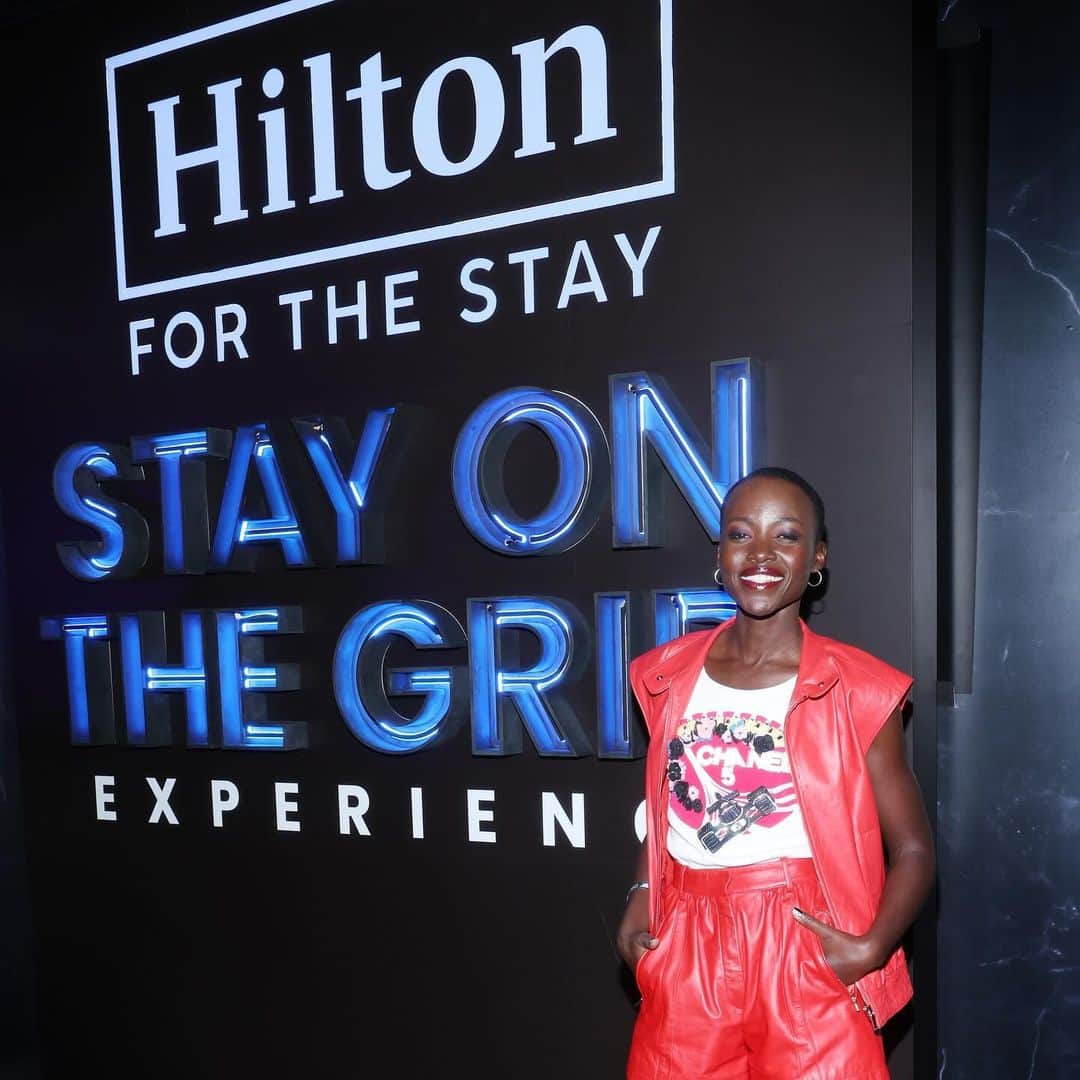 ルピタ・ニョンゴさんのインスタグラム写真 - (ルピタ・ニョンゴInstagram)「What happens in Vegas stays on the grid 🏎 @Hilton #HiltonPartner #HiltonForTheStay」11月20日 7時39分 - lupitanyongo