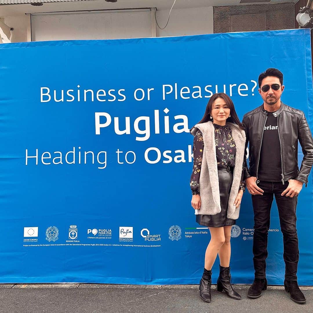 胃腸良子さんのインスタグラム写真 - (胃腸良子Instagram)「#puglia  #イベント お料理バージョンです。  プーリア旅行のメンバーが同窓会のように集まって ワイワイ楽しくプーリア料理をいただきました！  一皿目のパスタは、  オレキエッテというパスタを使っています。 小さな耳たぶと呼ばれて店頭で作っていたもの。 オレキエッテ、アンチョビ、トマト、オリーブオイル　、イタリアの菜の花と呼ばれているテーマ・ディ・ラーパというお野菜を使っています。  二皿目のパスタは、  カヴァテッリというパスタで こがし小麦を使っているため少し黒いのですが苦味はまったくありません。貧乏人のパスタと呼ばれるそうです。  プーリア料理の哲学は、 シンプルな味で食材の味を活かすこと。  どれもシンプルですがとても味わい深い旨みが凝縮しているお料理でした。  最後のデザートは、 ゼッボレという名前。  イタリアは3月19日が父の日でこの日に食べるデザートだそうです。  カドタのシェフの新井さんは、バーリでは家の前にテーブルをだしておばあちゃんが玄関先でその光景を表現したくていつも店頭でオレキエッテを作っているのですって！  イタリア🇮🇹の味に癒された一日でした。 プーリアに会いたくなったらカドタさんに伺おうっと。  Cadota（カドタ） 住所：〒171-0051　東京都豊島区長崎4-9-3 1F 電話番号：050-3574-0315  #weareinpuglia  @weareinpuglia   @iammirkofebbrile  #iammirkofebbrile  #sanmarzanowine @sanmarzanowine   #italy #italianfood  with @haruna.kokubun  @bisuhada  @ayano.2.5.2.5  @yoshimasa_hoshiba」11月20日 7時34分 - kimiyo.f
