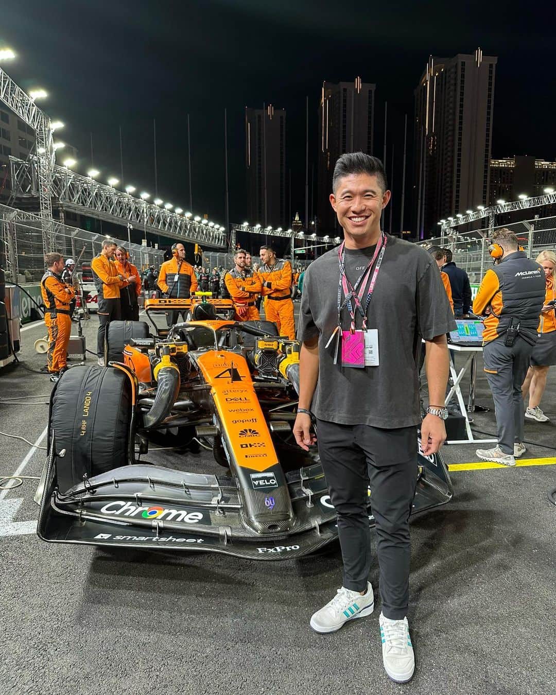 コリン ・モリカワのインスタグラム：「High speed, high energy…very similar to golf 😅  Thanks @mclaren」