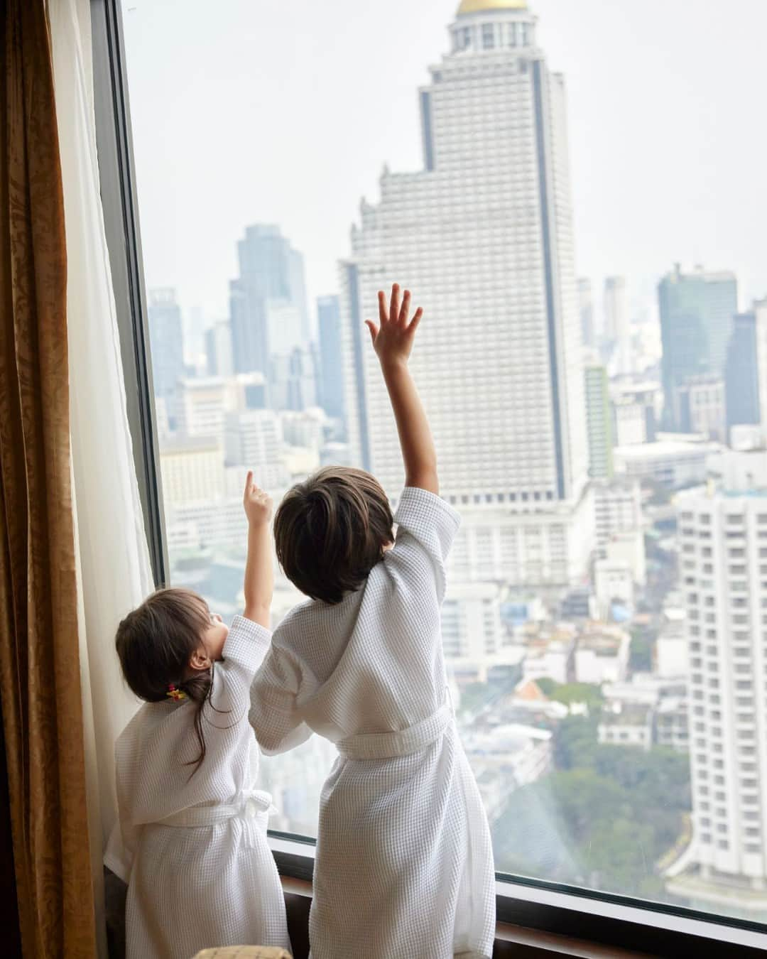 The Peninsula Hotelsさんのインスタグラム写真 - (The Peninsula HotelsInstagram)「Make core memories with your little ones at @thepeninsulabangkok. #penfamilies」11月20日 7時57分 - peninsulahotels