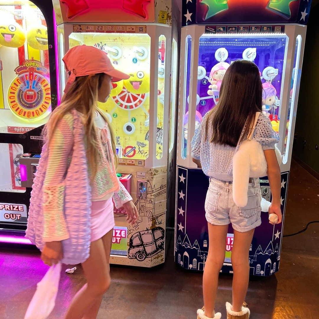 西山美希子さんのインスタグラム写真 - (西山美希子Instagram)「Spent so much precious time together and saying bye is always difficult 😢　#girls #guam #TOIRO」11月20日 8時31分 - mariaclove