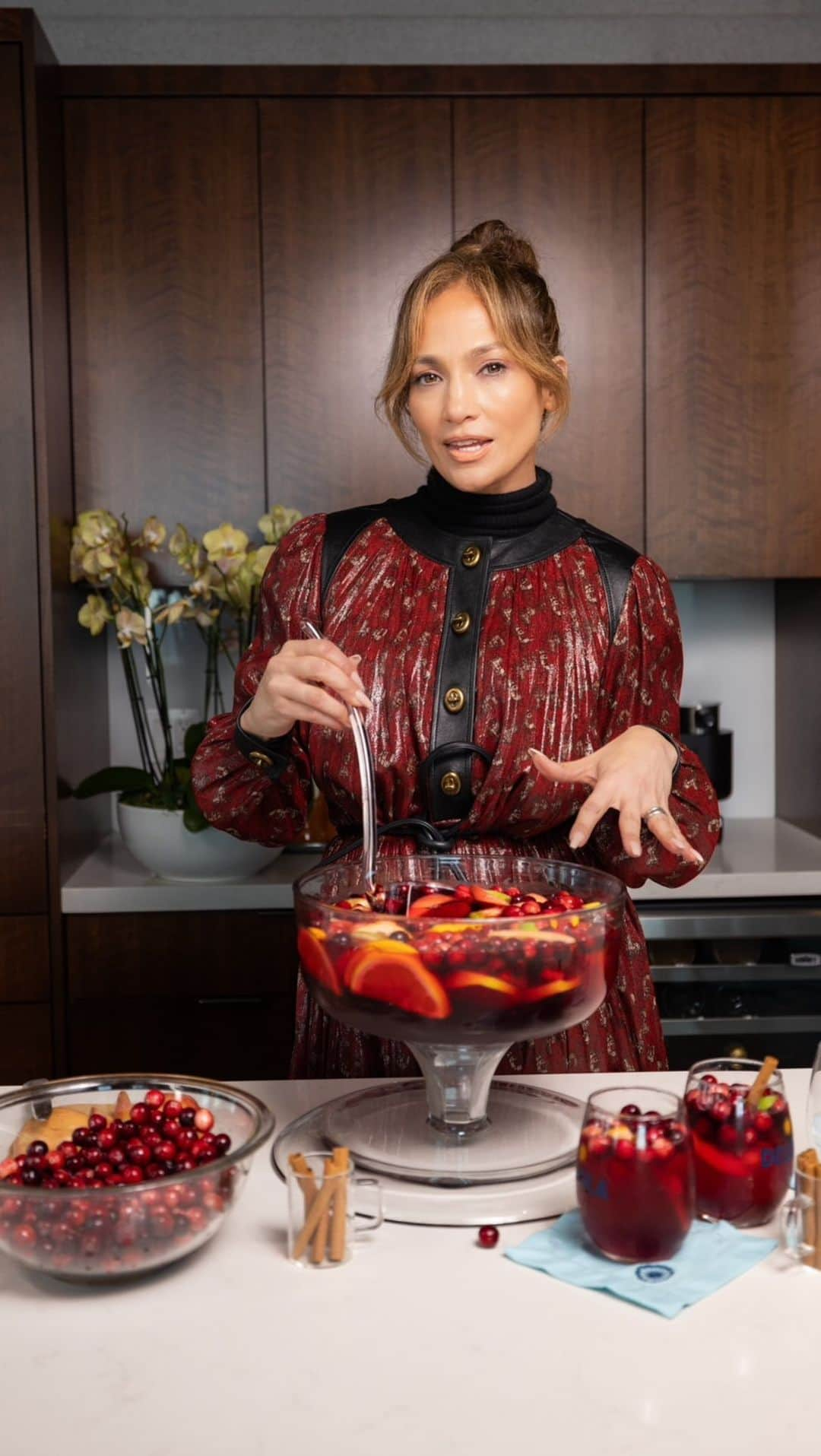 ジェニファー・ロペスのインスタグラム：「Bella Berry Punch ❤️」