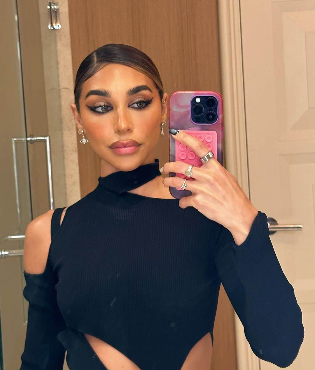 Chantel Jeffriesさんのインスタグラム写真 - (Chantel JeffriesInstagram)「Always a great time djing for @sportsillustrated 🏎️」11月20日 9時03分 - chanteljeffries