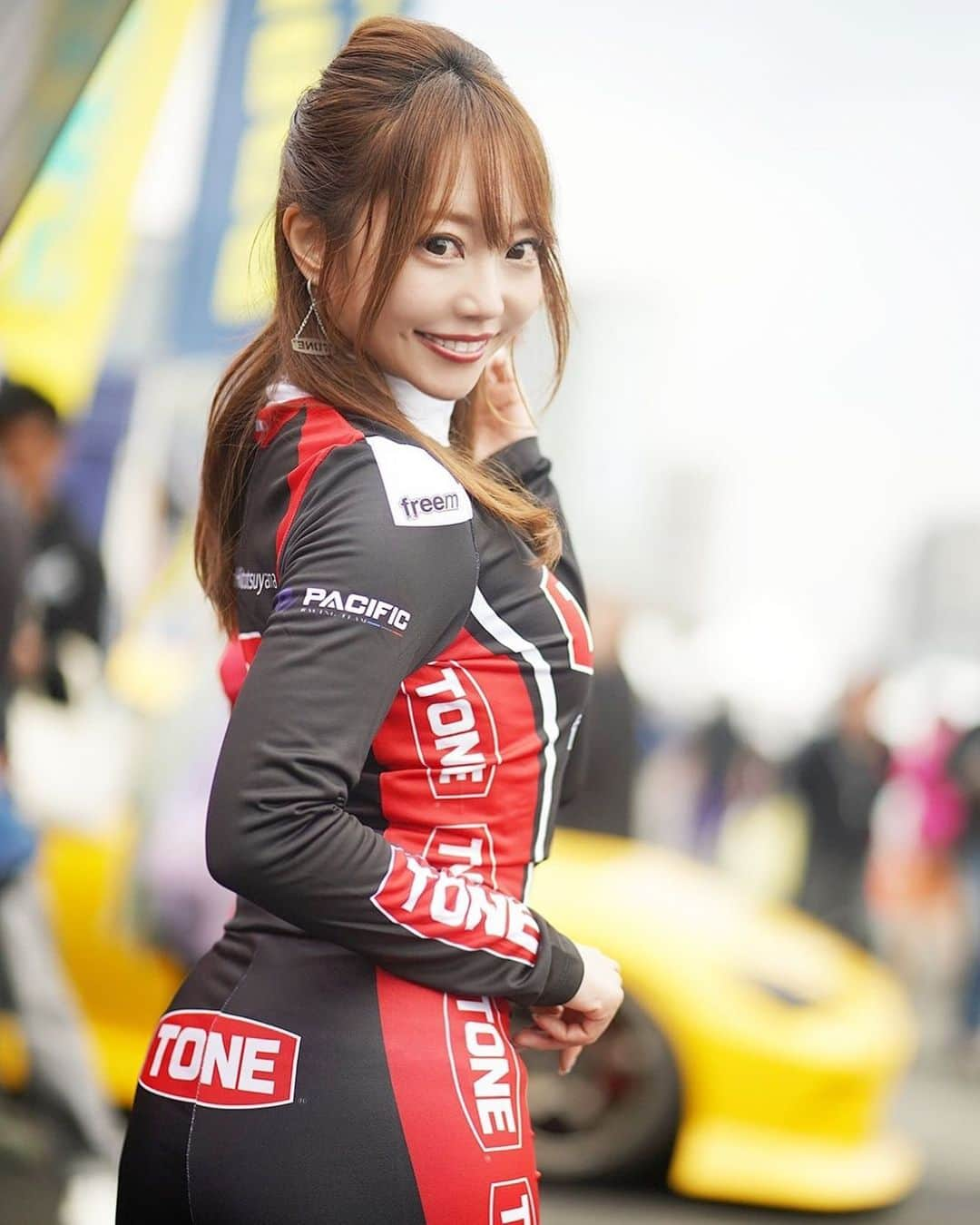 城戸ひなののインスタグラム：「* good morning🏎☀️ . . . #tone  #tonetool  #工具  #madeinjapan  #レースクイーン  #d1gp  #motorsports  #race  #rq #racequeen  #cute  #smile  #팔로우미  #粉我  #人像攝影」