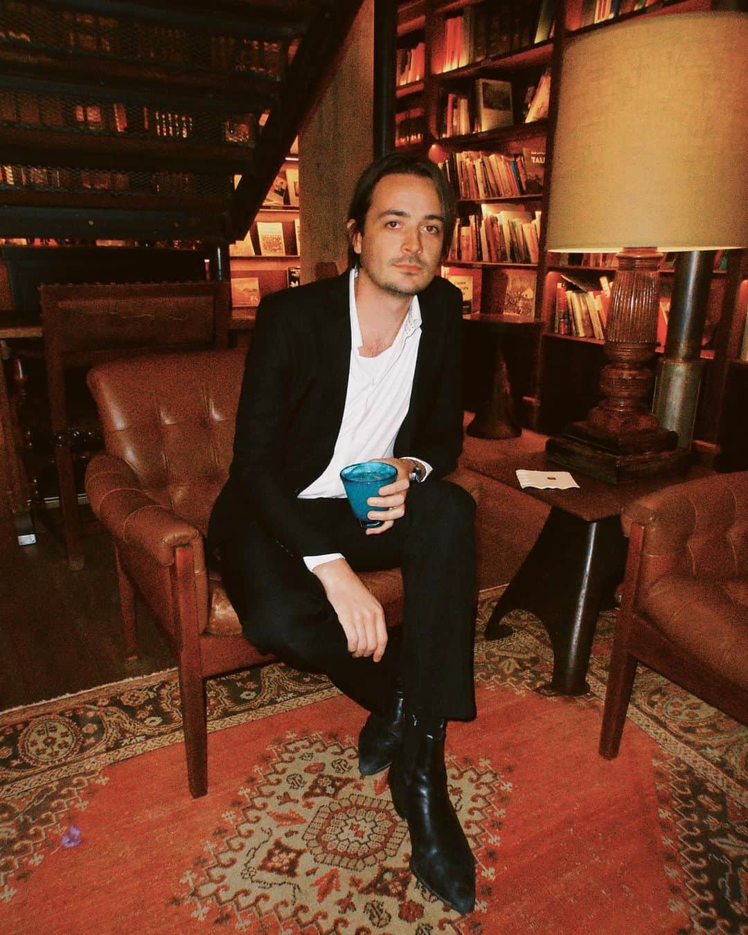 タイタニック・シンクレアのインスタグラム：「Hello, I’d like to talk to you about chromatic mediants.」