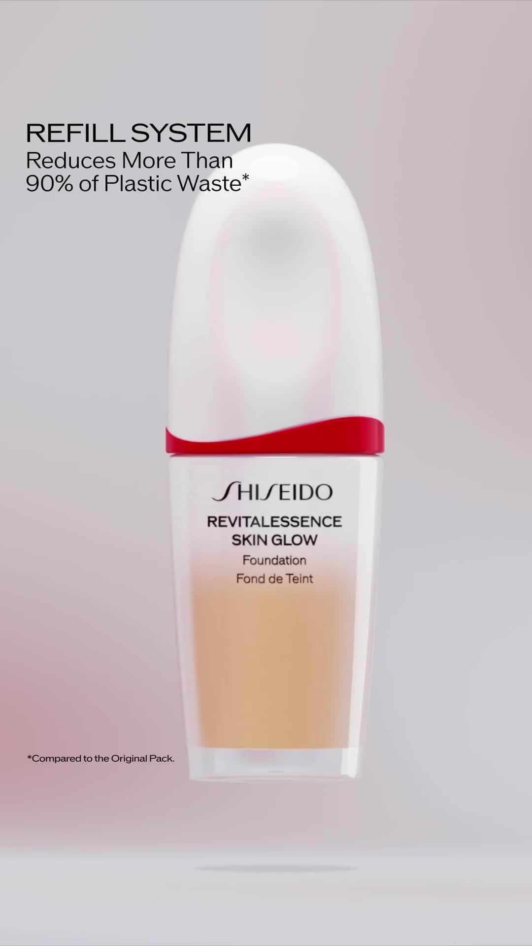 資生堂のインスタグラム：「Embrace the beauty of sustainability. When you’re ready for a restock, reach for a refill of REVITALESSENCE SKIN GLOW Foundation that reduces plastic waste by more than 90%.* #ShiseidoMakeup #JapaneseBeauty #RevitalEssence #SkincareMeetsFoundation⁣ ⁣ *Compared to the original pack.」