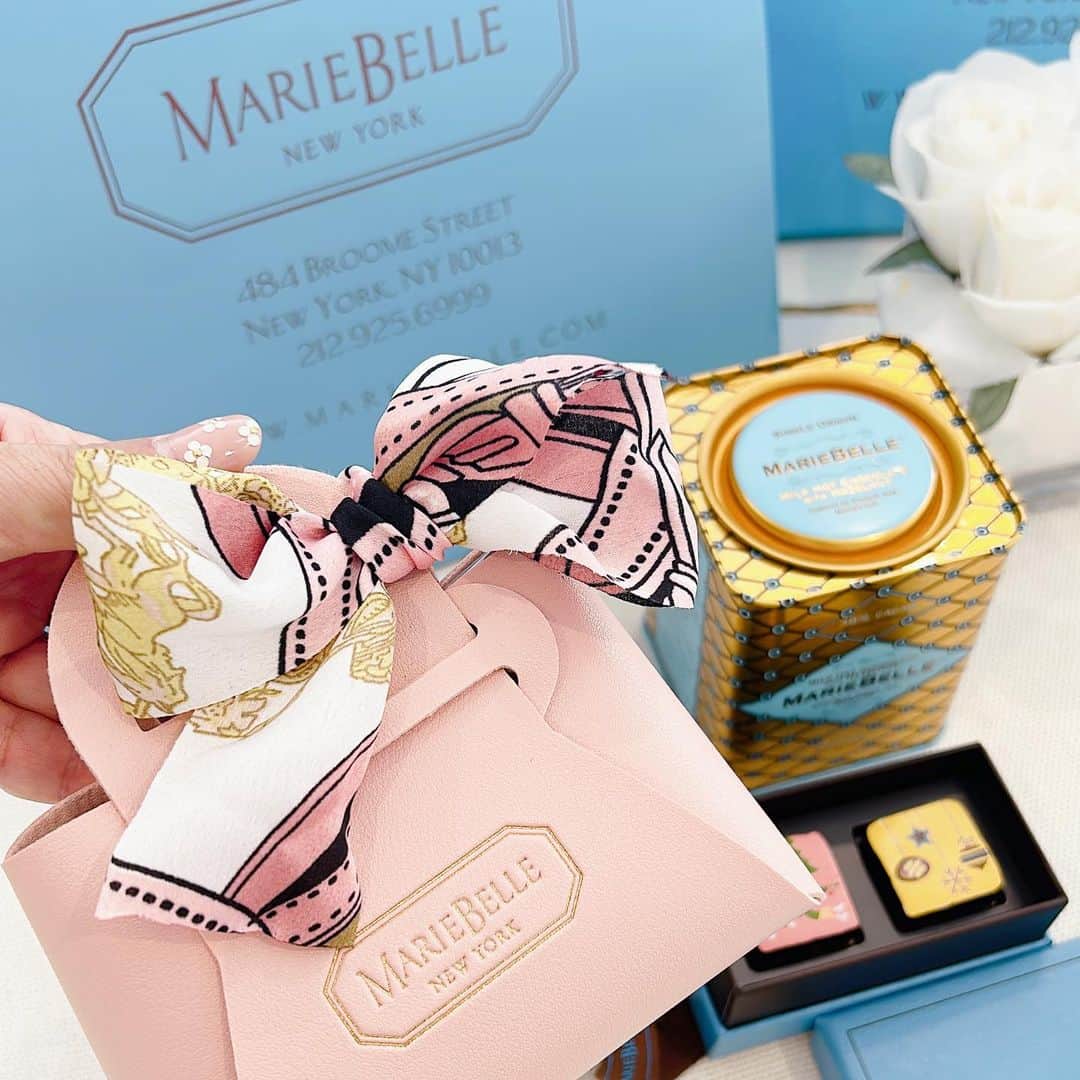 SPARAのインスタグラム：「MarieBelle京都本店に行くのは2回目ですが 一度行った時の衝撃❤️ 可愛くてお洒落で それでいて京都らしさが感じられる佇まい。 NY×KYOTOの雰囲気が感じられてとっても素敵な空間でした！  MarieBelle京都本店 京都府京都市中京区槌屋町83番地 @mariebelle_japan」