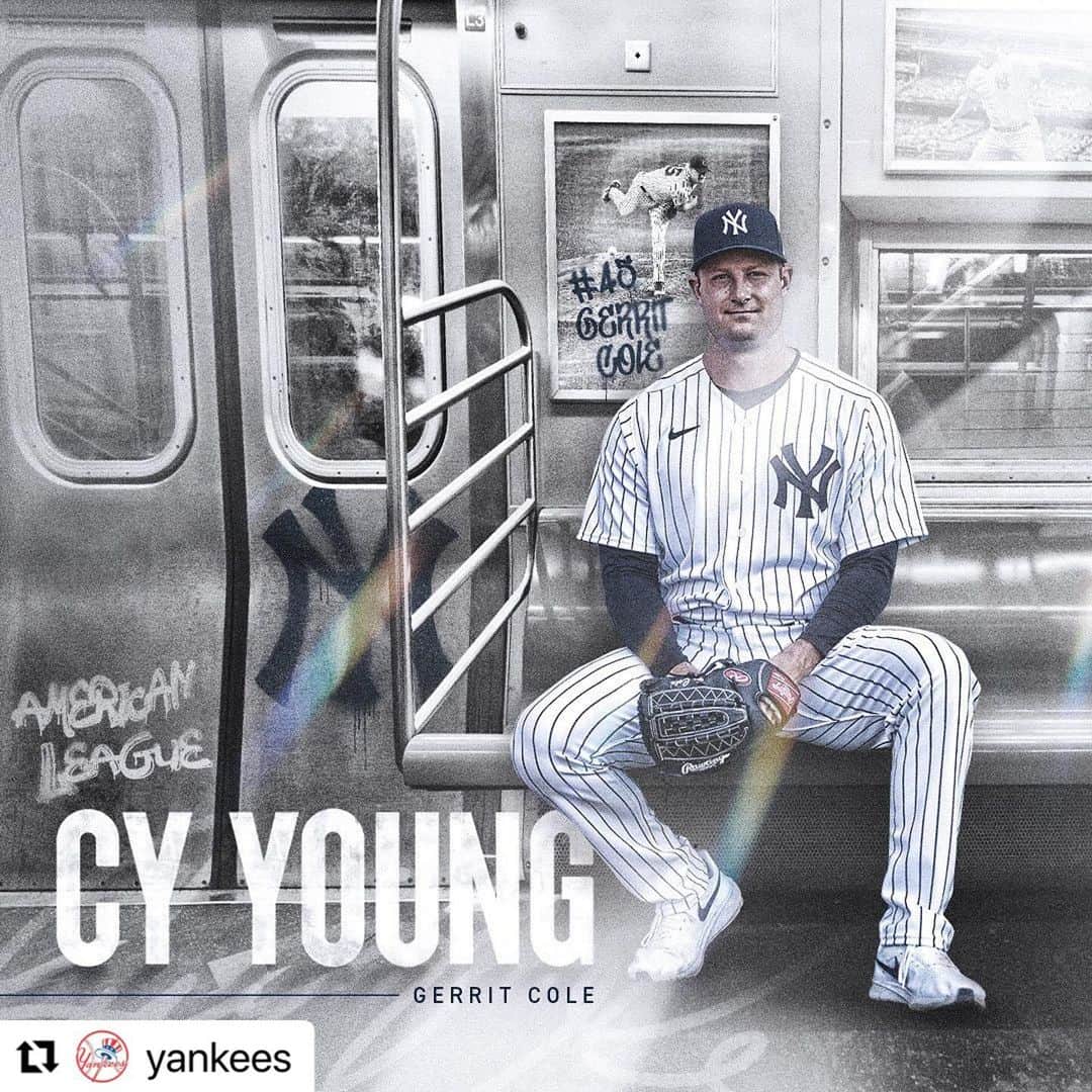 Rawlings Japanさんのインスタグラム写真 - (Rawlings JapanInstagram)「#Repost @yankees with @use.repost ・・・ All aboard. This is a Cy Young bound express Cole Train. #ローリングス  #teamrawlings  #グラブ #ピッチャー #野球 #mlb  @rawlings_japan_llc」11月20日 11時10分 - rawlings_japan_llc