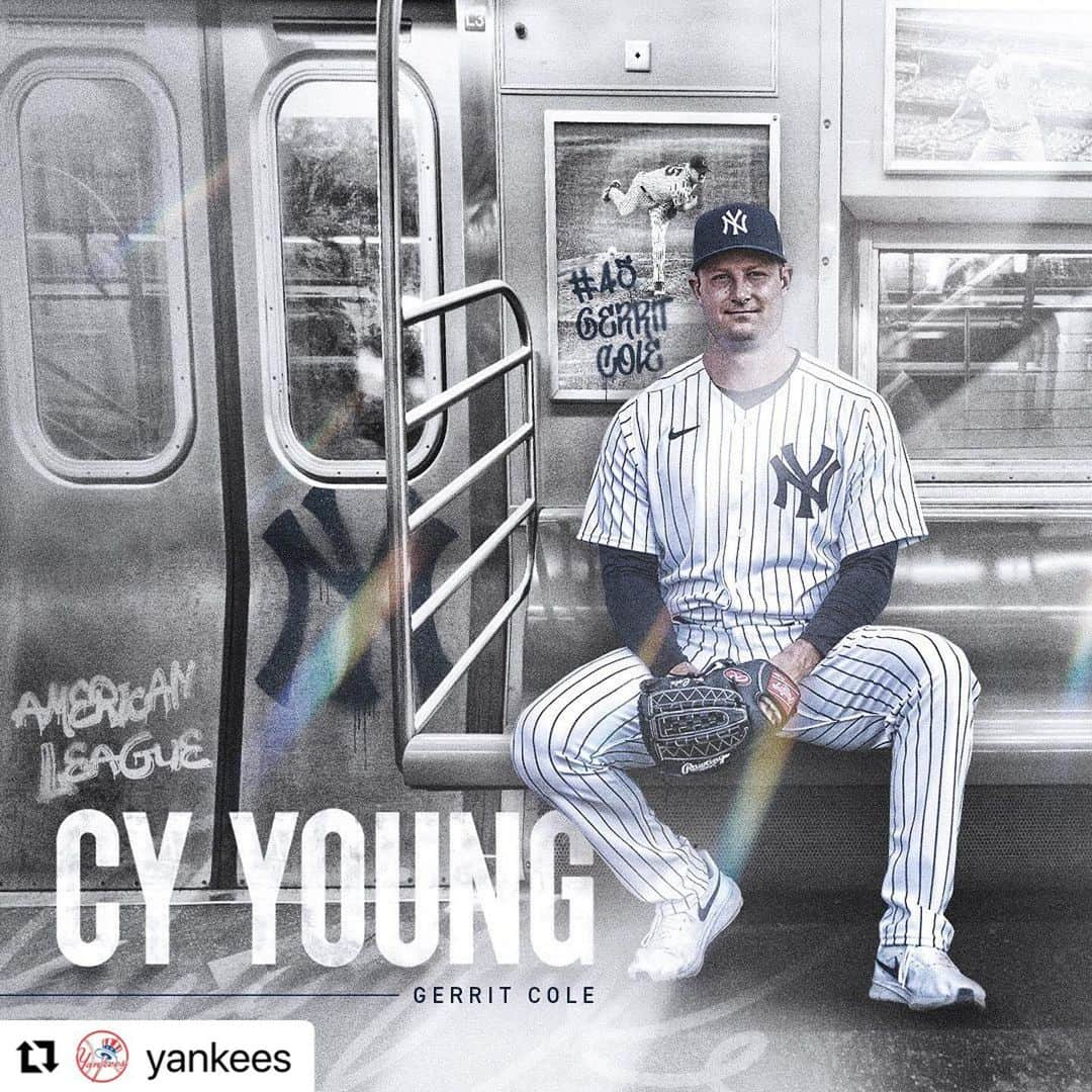 Rawlings Japanのインスタグラム：「#Repost @yankees with @use.repost ・・・ All aboard. This is a Cy Young bound express Cole Train. #ローリングス  #teamrawlings  #グラブ #ピッチャー #野球 #mlb  @rawlings_japan_llc」