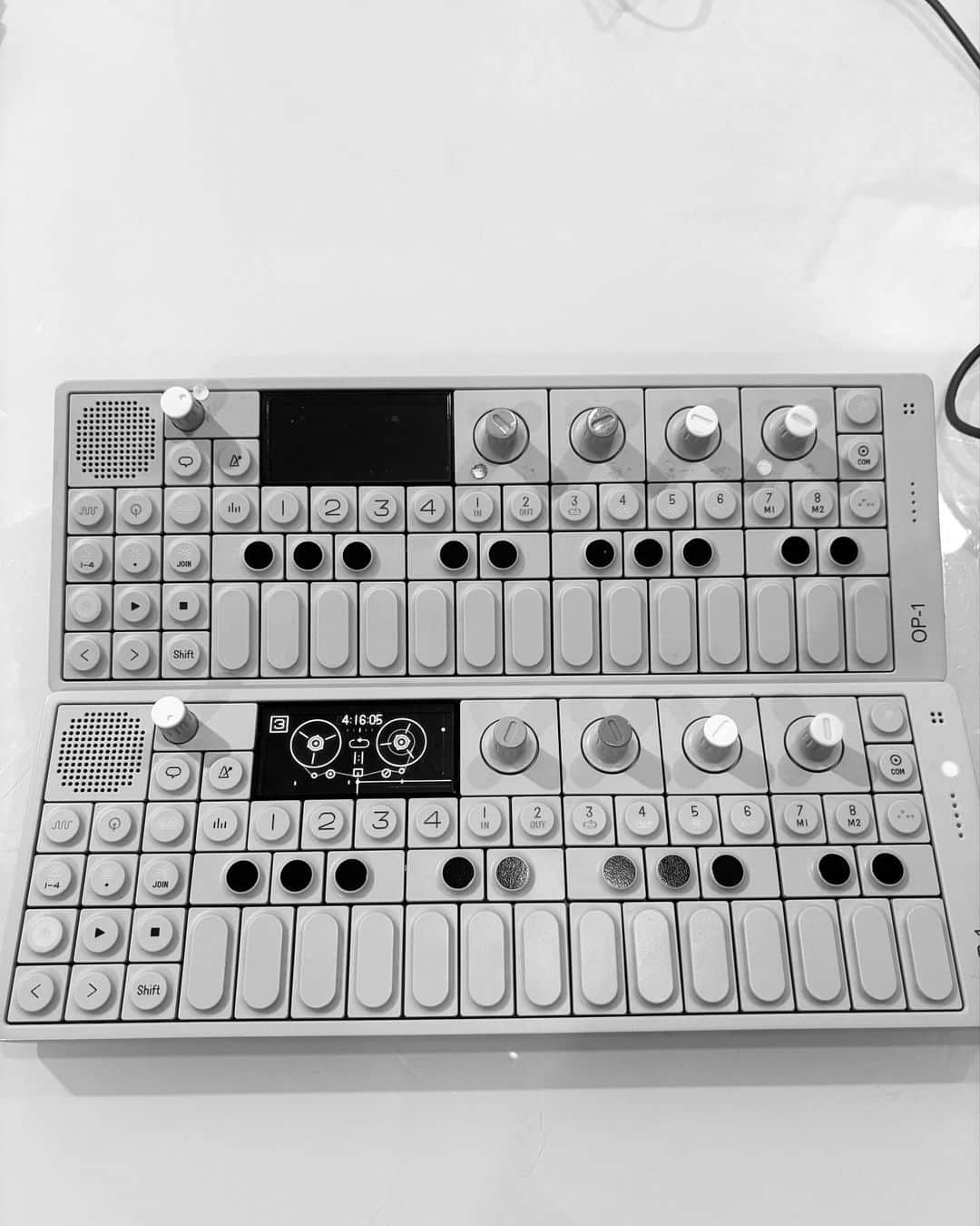 INO hidefumiのインスタグラム：「OP-2 & contrail」