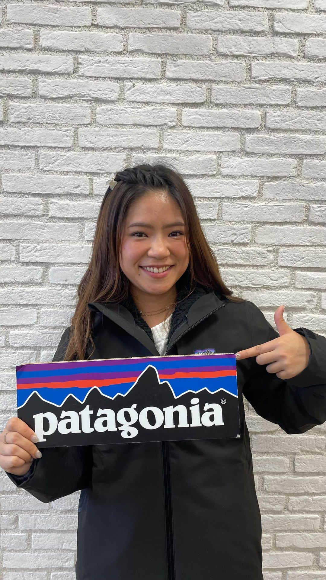 プラザ/PLAZAのインスタグラム：「PLAZAで展開中の大人気ブランド「Patagonia(パタゴニア)」⛰🎿 急に寒くなってきた今欲しい！おすすめのアウターをご紹介いたします❄️今年の冬のコーディネートにぜひ取り入れてみてくださいね✨  また、今回ご紹介する「フォーインワン・エブリデー・ジャケット」、「リバーシブル・レディ・フレディ・フーディ」は、11/30(木)までPLAZAの「Patagonia」展開店舗とPLAZA ONLINE STOREにてポイントアップキャンペーンを開催中🌈🌈ゲットするならおトクにお買い物できる今がチャンス❗️💫  【Patagonia 】 フォーインワン・エブリデー・ジャケット ブラック/オータン/ヌーヴォーグリーン 各¥30,800(税込) アウター、インナーを組み合わせることで4通りの着こなしが楽しめるパタゴニアのアウター✨その日の天気に合わせて選べるのでとっても便利🌈ボーイズのXL、XXLサイズ展開で女性にぴったりのサイズ感です💗  リバーシブル・レディ・フレディ・フーディ XXL インクブラック/オータン/ノーザングリーン/ニューネイビー 各¥20,900(税込) キルト加工面ともこもこのフリース面を、リバーシブルで着られるフーディジャケット💫ボーイズのXXLサイズなので、大人の女性がコンパクトに着られるサイズ感です💕   ▼「Patagonia」展開店舗 ・PLAZA ルミネ横浜店 ・PLAZA 札幌ステラプレイス店 ・PLAZA ルミネ大宮店 ・PLAZA 大船ルミネウィング店 ・PLAZA ルミネ北千住店 ・PLAZA ルミネ有楽町店 ・PLAZA ルミネ新宿店 ・PLAZA ルミネ立川店 ・PLAZA 玉川高島屋SC店 ・PLAZA アトレ恵比寿店 ・PLAZA たまプラーザテラス店 ・PLAZA ラスカ茅ヶ崎店 ・PLAZA ONLINE STORE  #Patagonia #パタゴニア #アウター #4in1 #着回し #フーディ #PLAZAgraphy #PLAZA購入品  #プラザ購入品#PLAZA #プラザ #MINiPLA #ミニプラ @plazastyle」