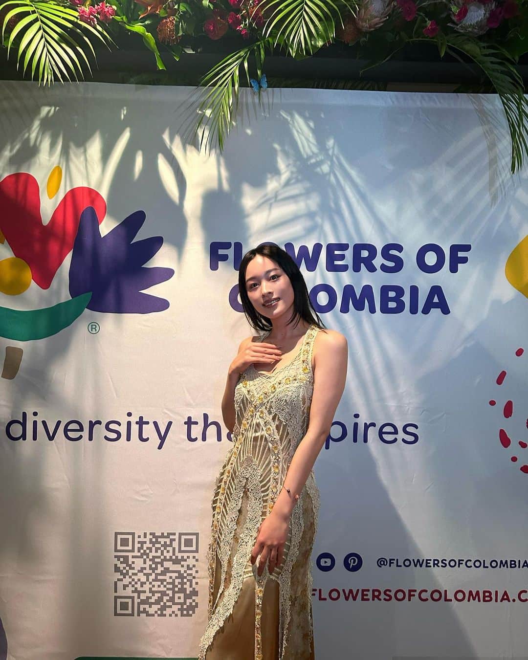 美月さんのインスタグラム写真 - (美月Instagram)「dress : @zin.kato Flowers of Colombia event 💐 レセプションパーティに招待頂き。ドレス美しすぎました。 #美月 #fypシ #00 #zinkato」11月20日 12時42分 - lxxe_myself.8