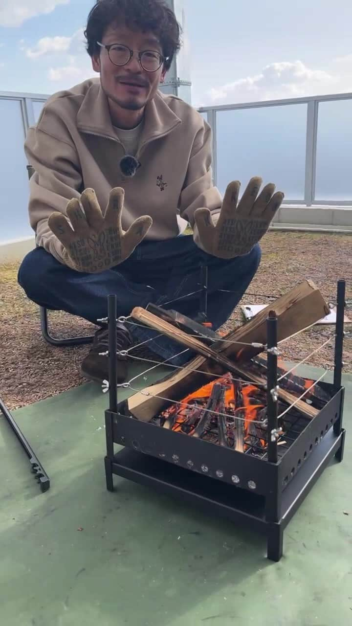 DOPPELGANGER OUTDOORのインスタグラム：「新作焚き火台「リングヲモヤセ」🔥DOD STOREにて13,700円で販売中」