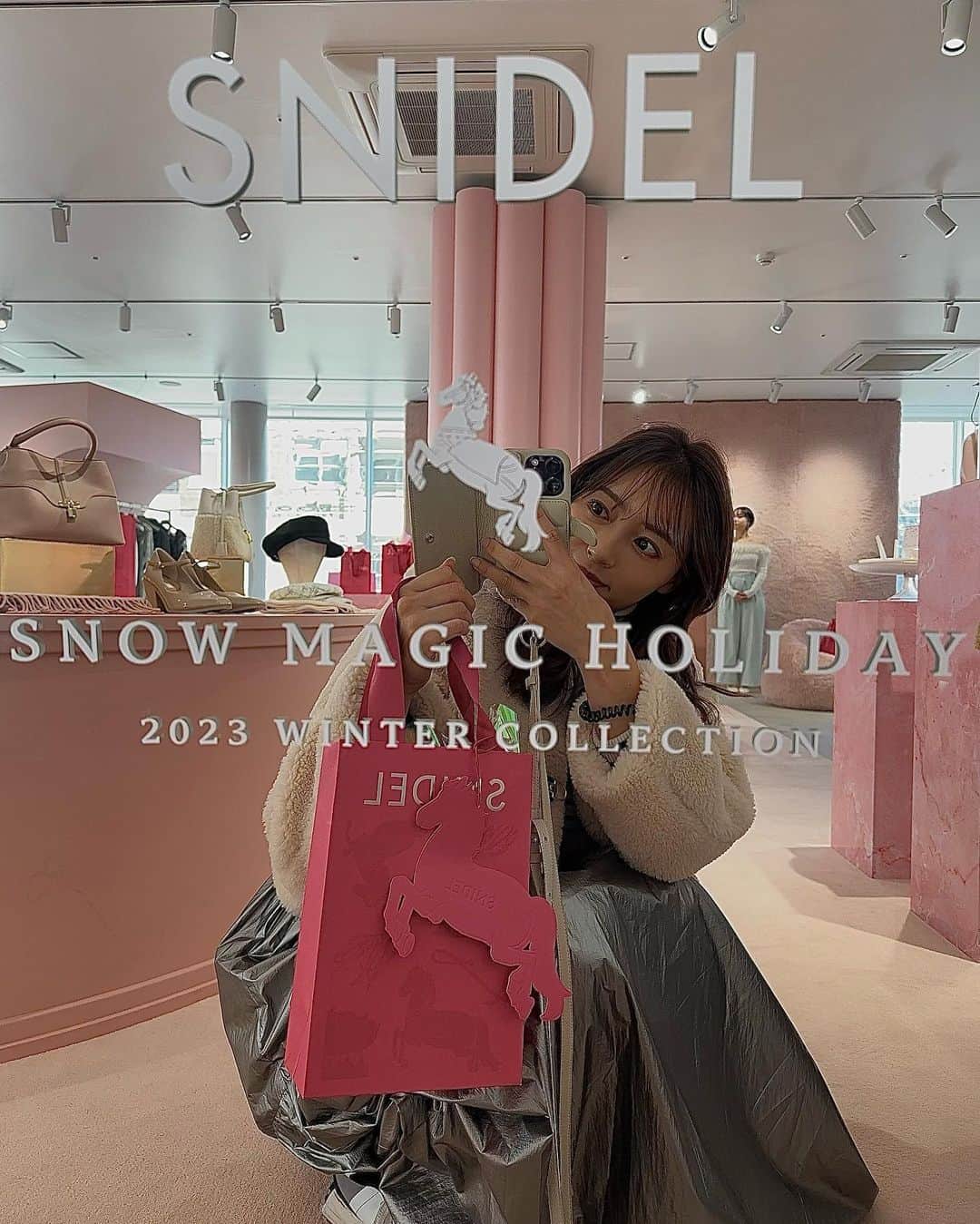 唯可（yuika）さんのインスタグラム写真 - (唯可（yuika）Instagram)「SNIDELの期間限定ホリデーイベントに 行ってきたよ🥹♡🎄♡  クリスマスシーズンにぴったりの もこもこのお洋服や小物☁️ コスメもショッパーもピンクでとっても可愛かった🥰🩷  ピンクの限定ショッパーは23日(木)から お店でももらえるみたいだよ✊💕 @snidel_official  @snidelbeauty   #PR#SNIDEL#スナイデル#23wintersnidel #snowmagicholiday #POPUP #cafe」11月20日 14時10分 - yu.i.k.a