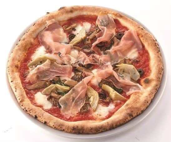 800DEGREES JAPANのインスタグラム：「* 800°DEGREES SHINJUKU& MINAMIAOYAMA  We started Pizza!  『CAPRICCIOSA』 Artichoke ,RoastedMushrooms ,Olive ,Prosciutto,Fresh Mozzarella  Click link to see full menu!  #800degreesjapan」