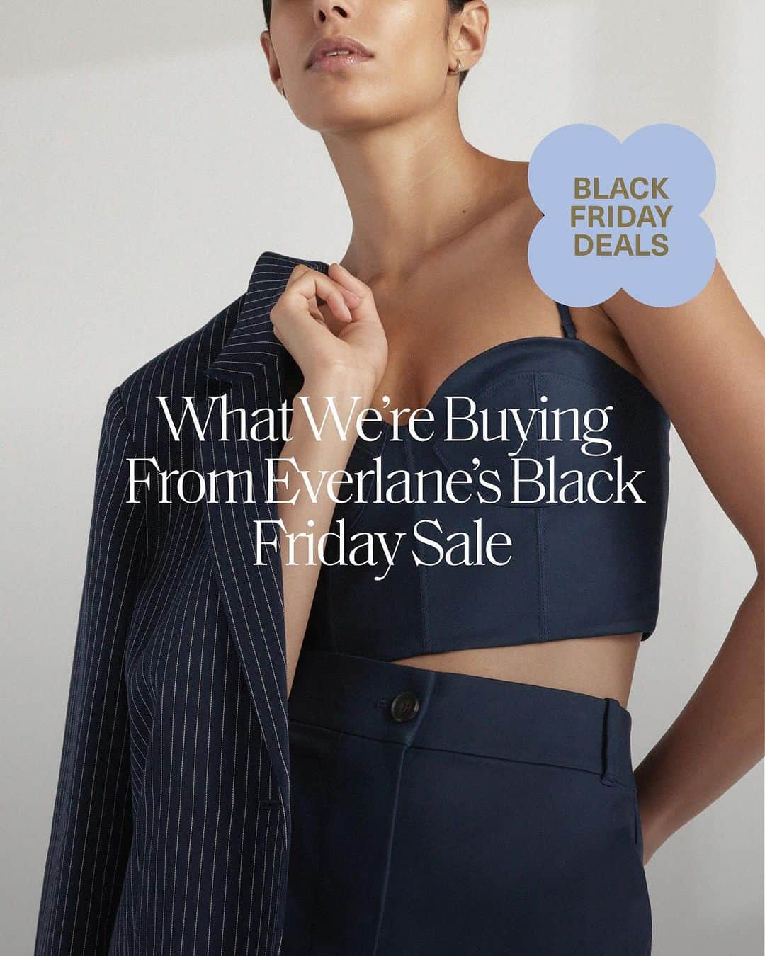 ELLE Magazineのインスタグラム：「The holiday shopping season is here, and @everlane’s early #BlackFriday offerings are nothing to sleep on. Head to the link in bio to shop the items that are expected to sell out (and fast!).」