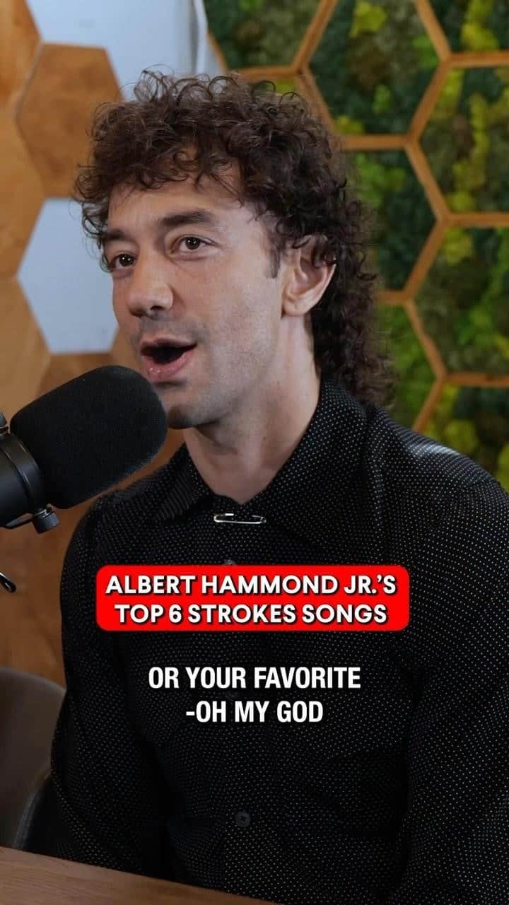 scottlippsのインスタグラム：「Ever wonder how bands would rate their own music?  @scottlipps got @alberthammondjr to give his favorite song from each of @thestrokes’ 6 albums. 👀  Do you agree with his picks?  Listen to the full @lippsservicepod episode at the link in bio now!  @mackiegear #mackie」