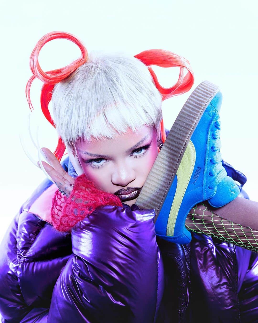 プーマのインスタグラム：「We’re back! Meet the Creeper Phatty; imagined, designed and named by @badgalriri.  This classic Creeper with an extra-padded design will be available in 3 colorways on Nov 30th in North America — Dec 1st globally.  #FENTYxPUMA」